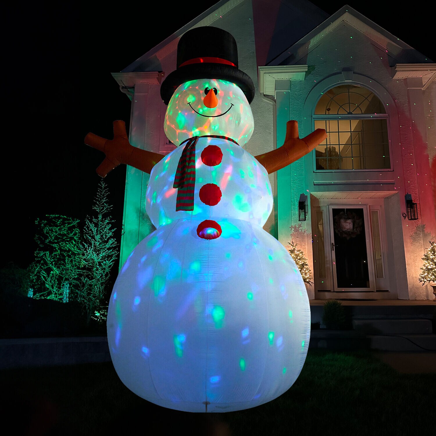 Fraser Hill Farm FHFSNWM201-L Christmas-Inflatables - View #16