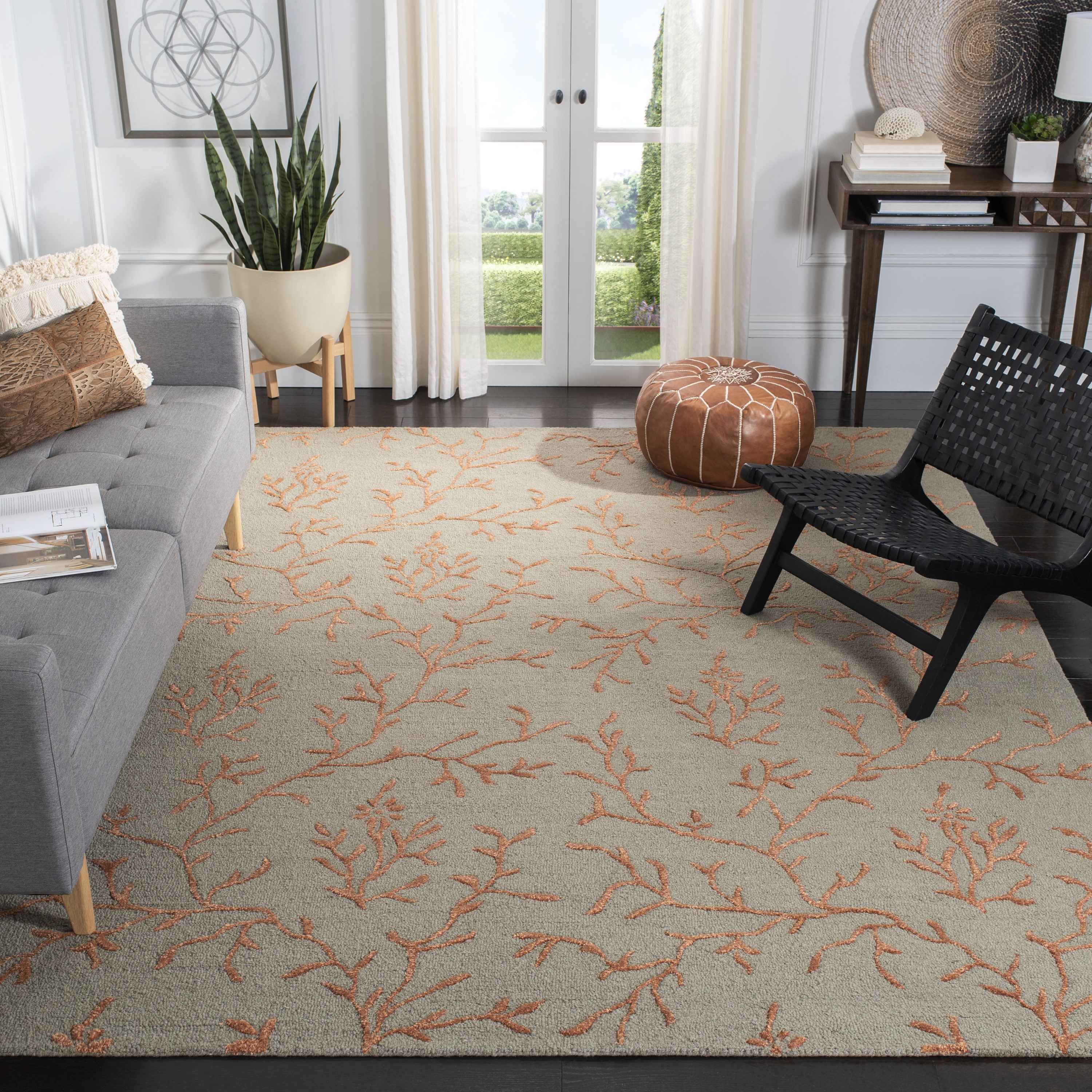 SAFAVIEH Soho Azalea Floral Wool Area Rug, Green/Gold, 2' x 3'