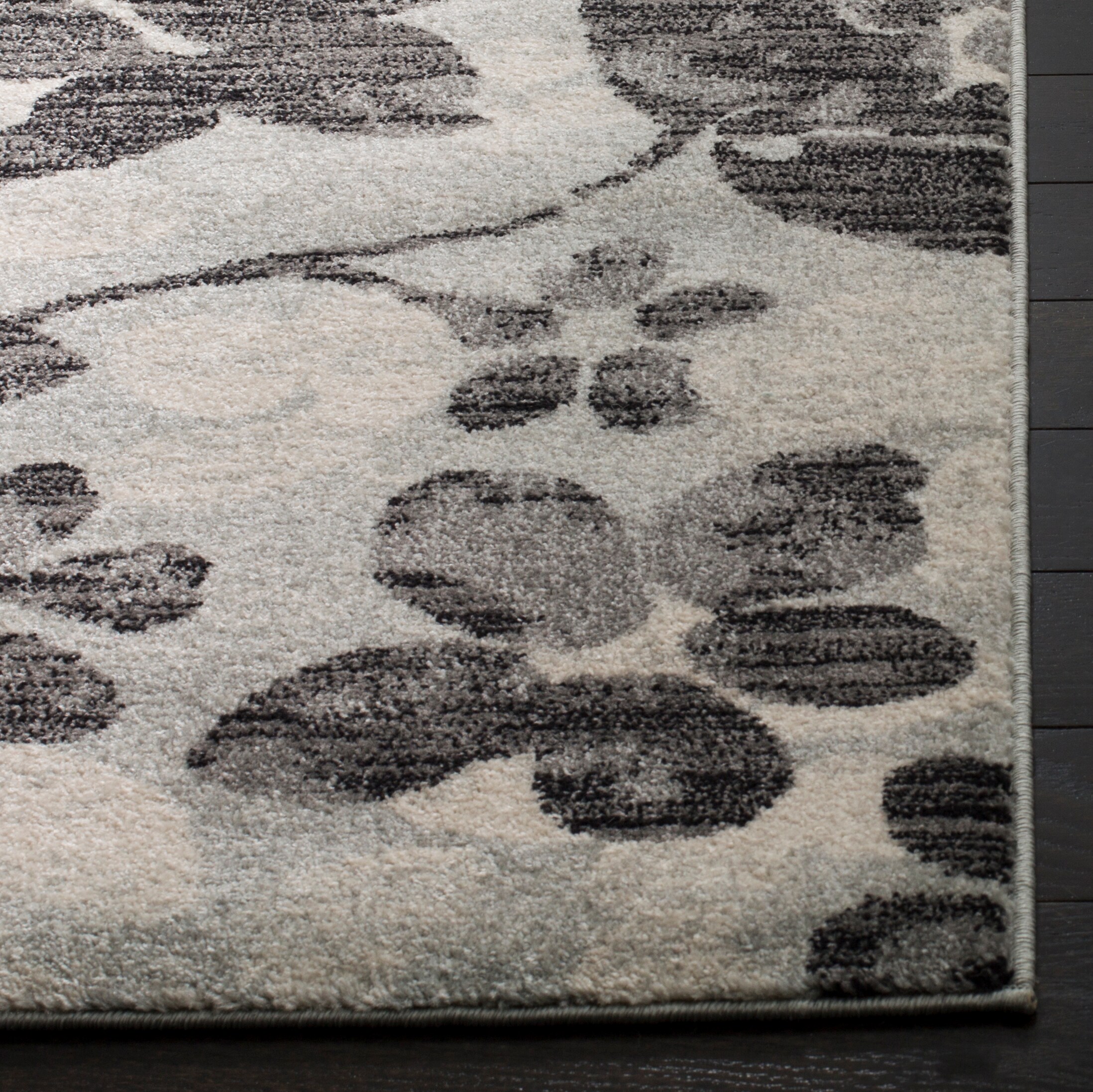 Safavieh EVK236R-5 rugs - View #3