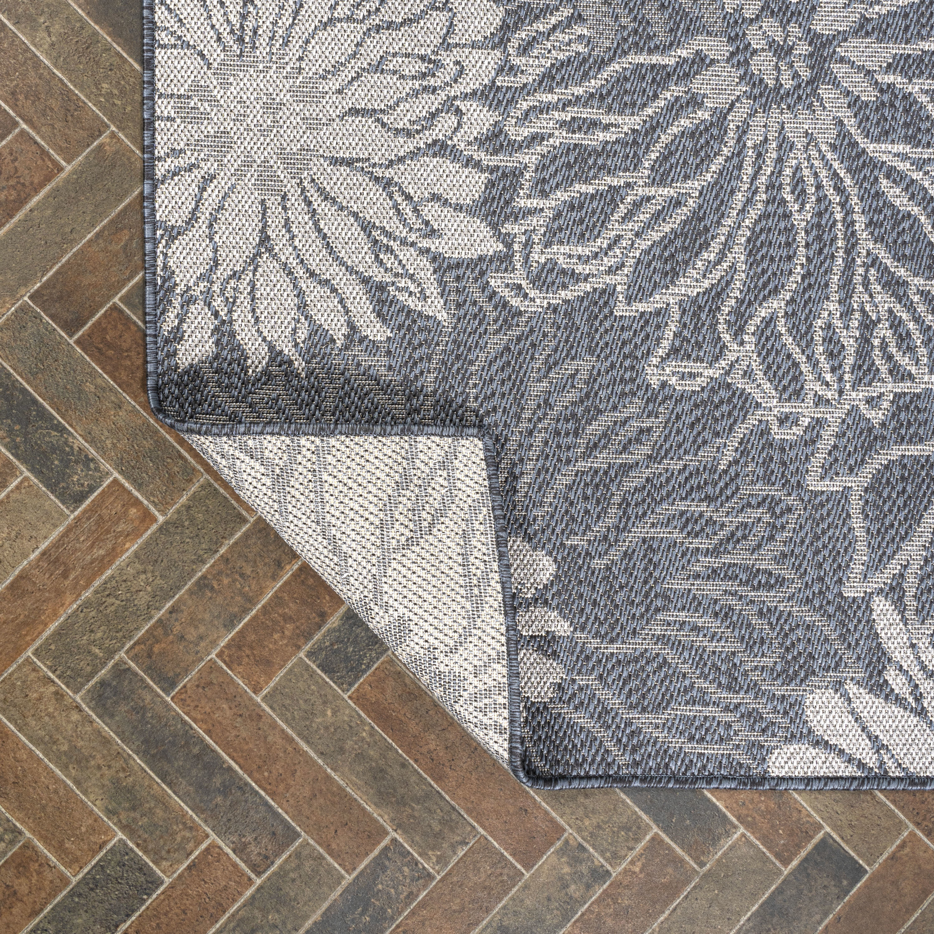 3' x 5' Navy and Gray Synthetic Floral Indoor/Outdoor Area Rug