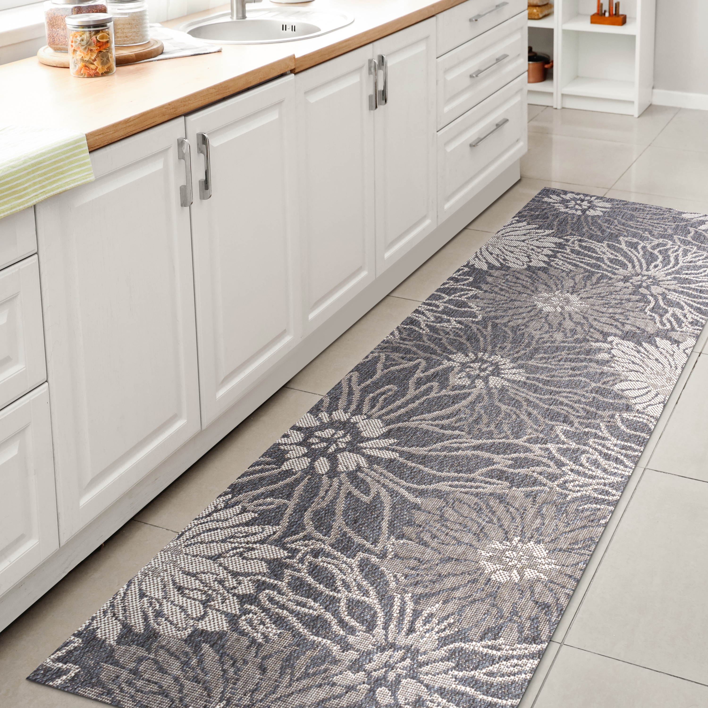 Gray Floral Synthetic Flat Woven Reversible Area Rug