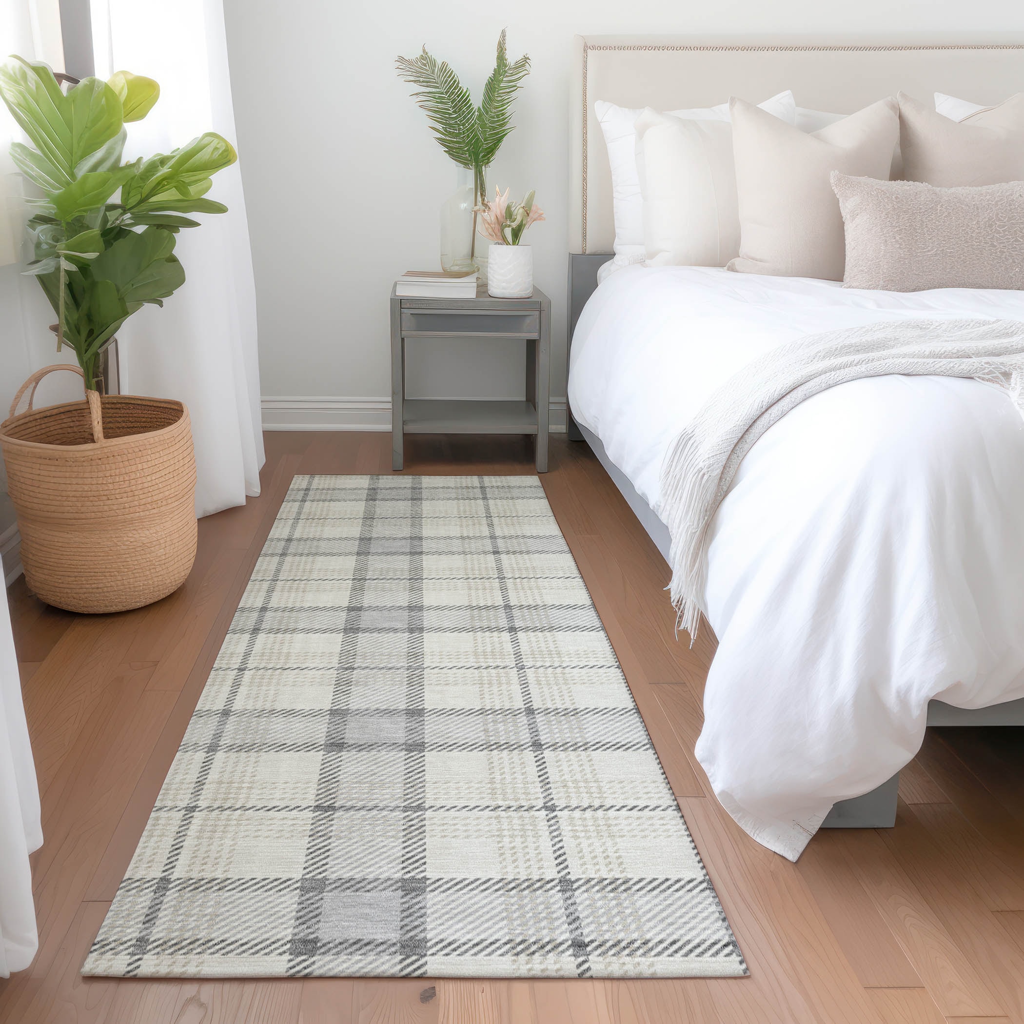 Addison Rugs ACN1052SV2X8 Chantille ACN1052SV 2 x 7 (ft) Polyester Silver Rectangular Indoor/Outdoor Geometric Machine washable Runner rug