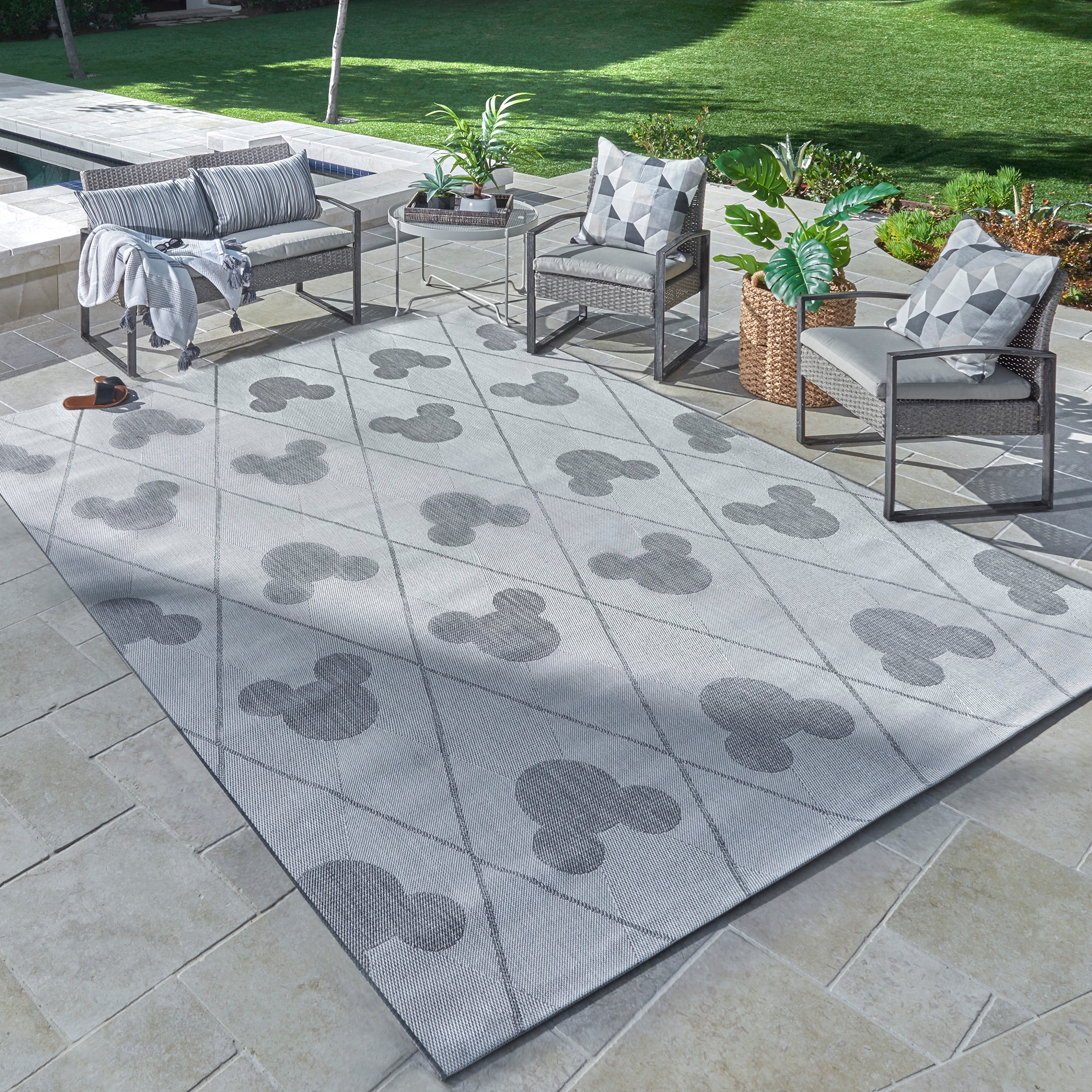 Disney 31297 Naples 8 X 10 (ft) Cream Gray Indoor/Outdoor Geometric Area Rug