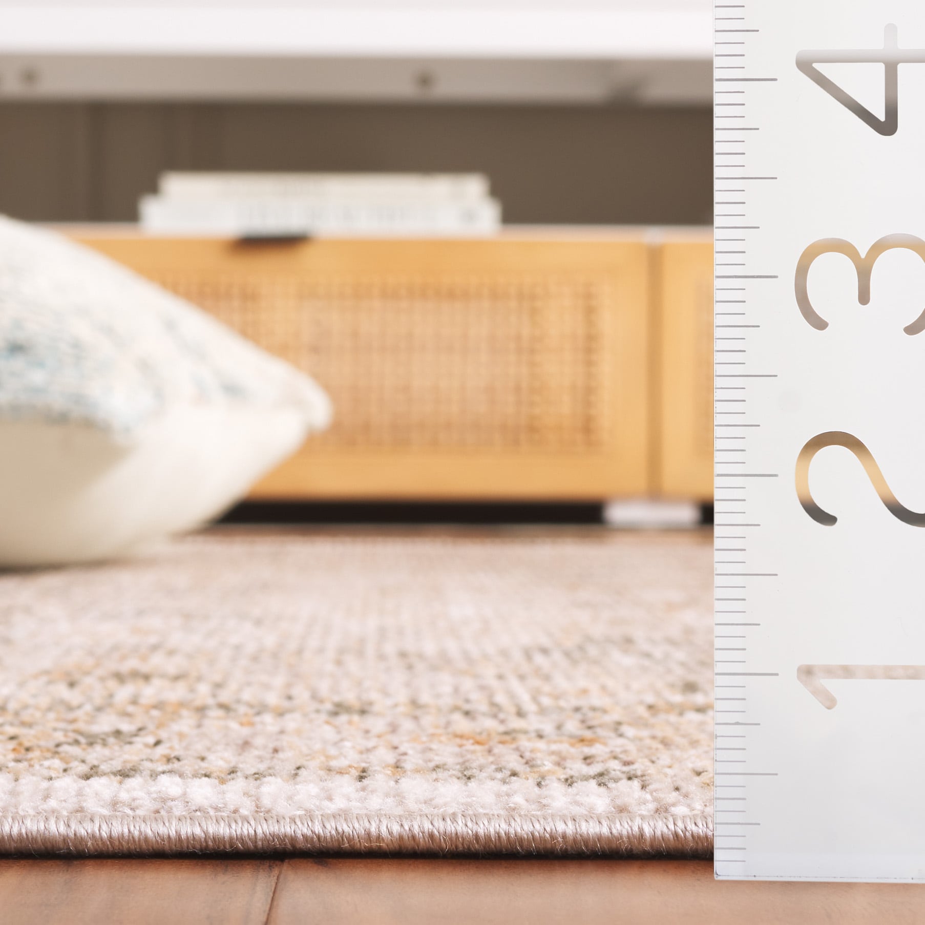 Safavieh HZL500E-6SQ rugs - View #3