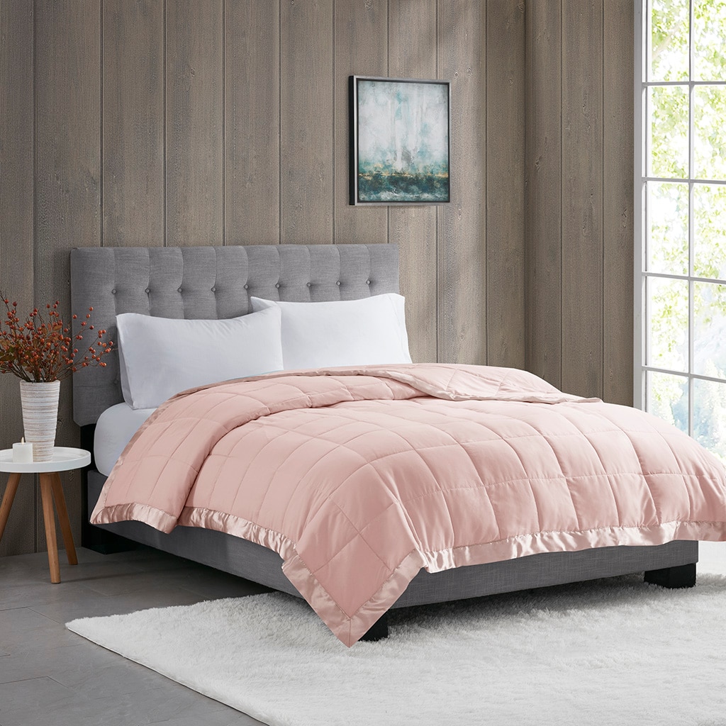 LUXEYARD Lightweight Down Alternative Blanket with Satin Trim Blush Twin