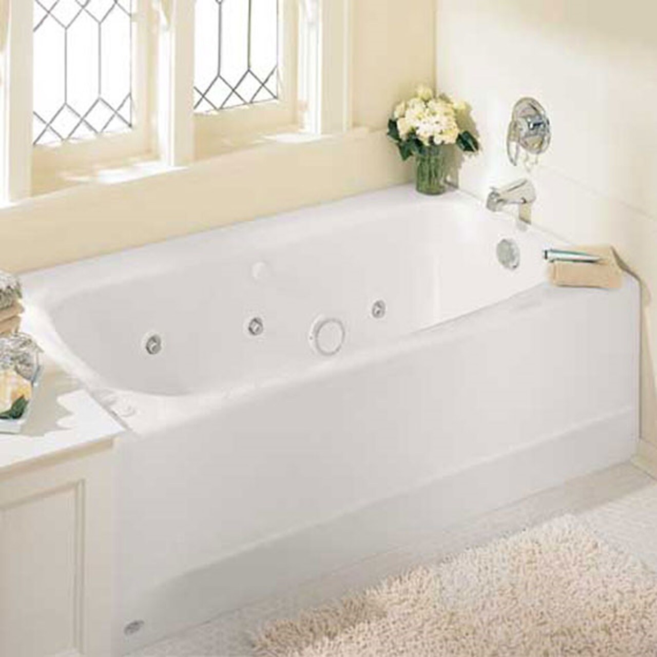 American Standard Evolution 32-in x 60-in White Acrylic Hourglass Alcove  Whirlpool Tub (Right Drain) in the Bathtubs department at