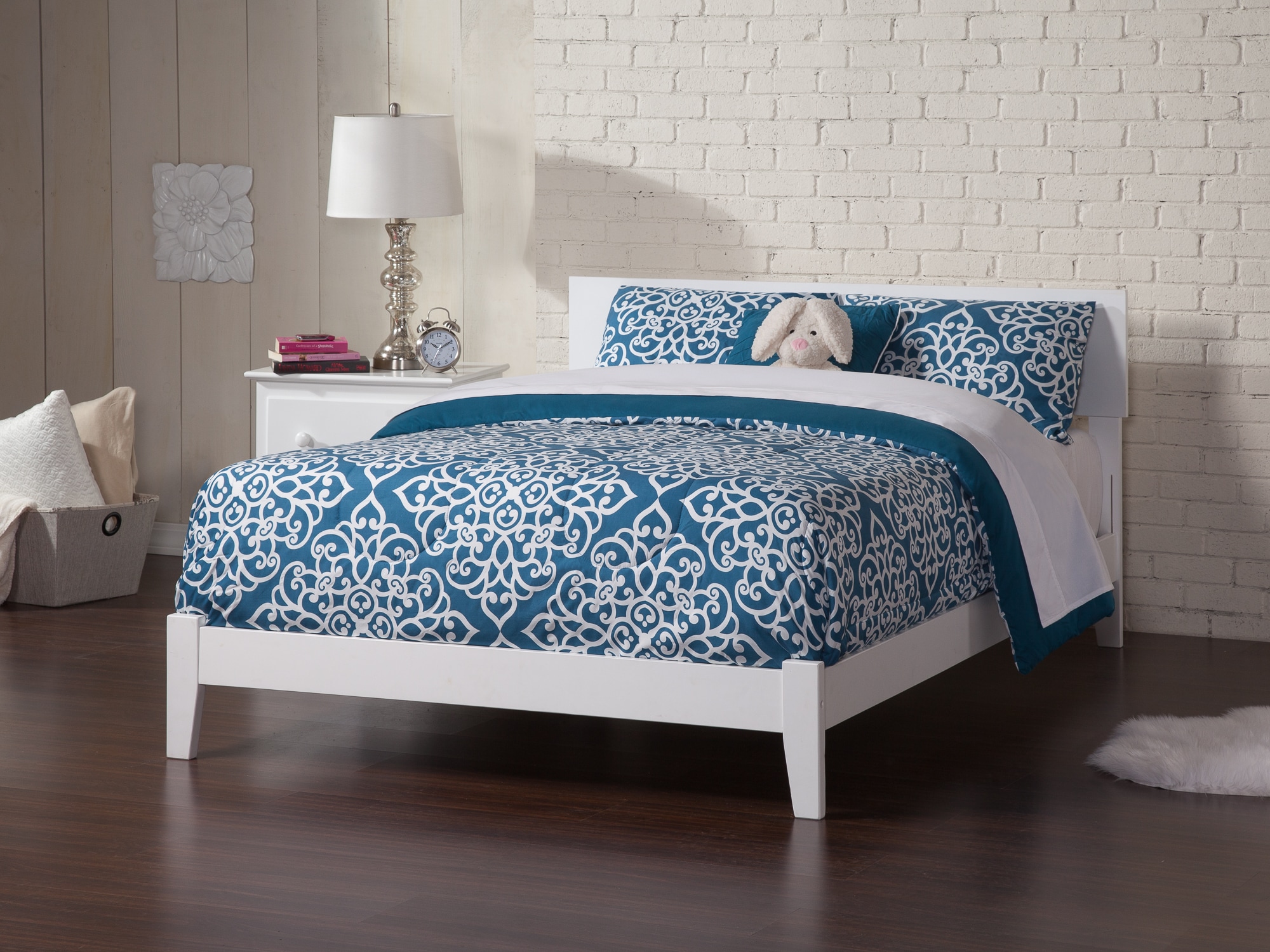 AFI Furnishings AR8141032 Orlando White Queen Wood Bed frame Bed