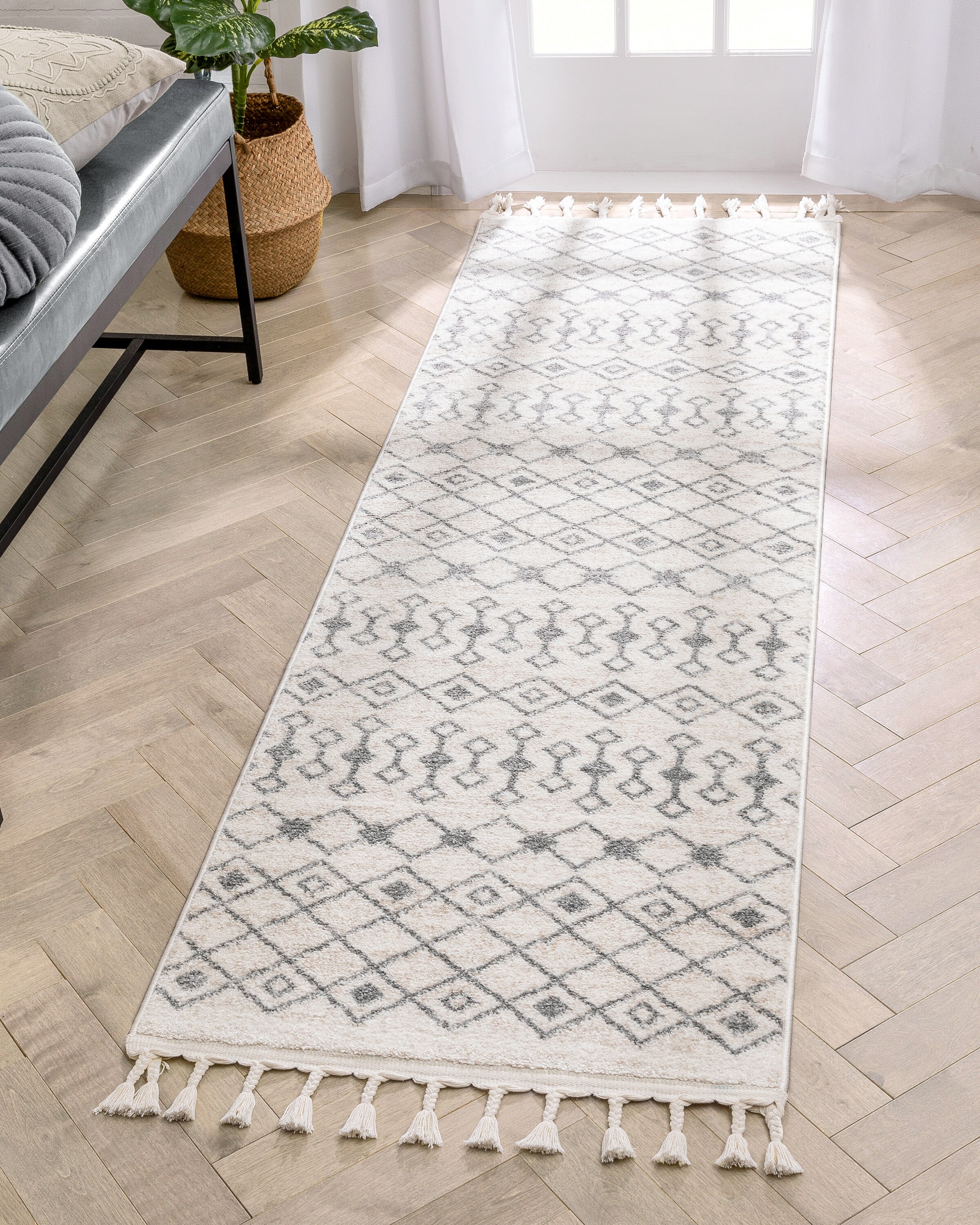 Well Woven SE-282-2 Serenity 2 x 8 (ft) Loomed Polypropylene Ivory Grey Rectangular Indoor Tribal Global Runner rug