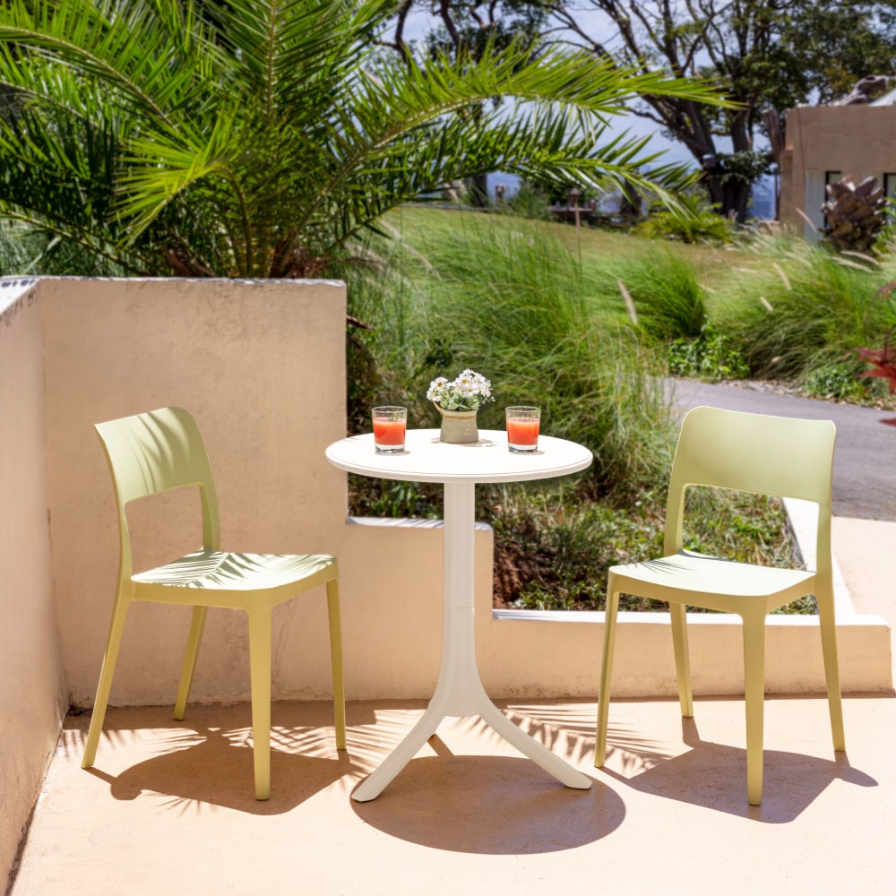 Lagoon 7101W9-DTLGS Seattle Round Outdoor Bistro Table 23.6-in W x 23.6-in L