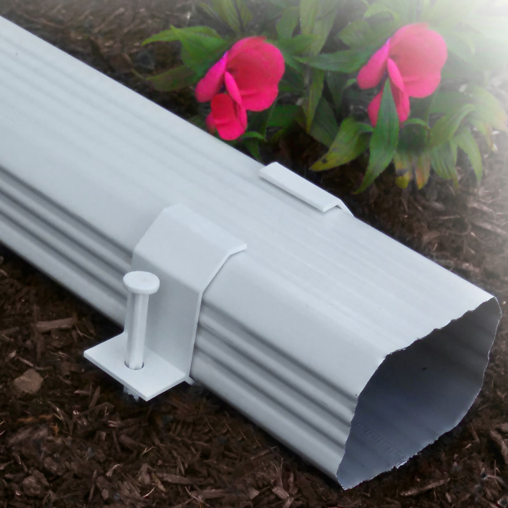 SPOUT ON 4Pack 3.5in White PVC Downspout Anchor in the Downspout