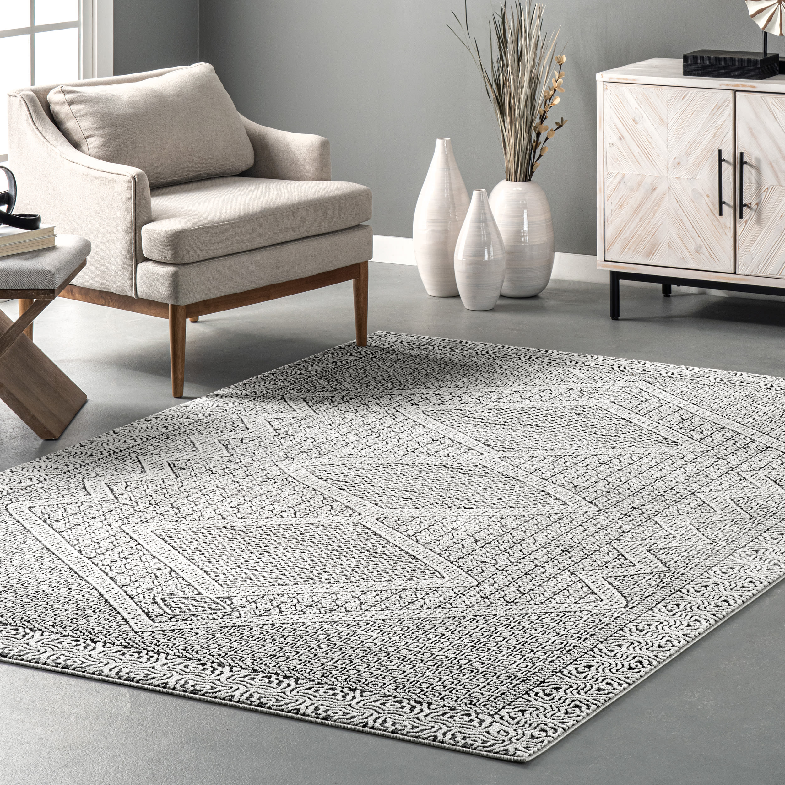 Gray Geometric Synthetic Moroccan Area Rug, 6' 7" x 9'
