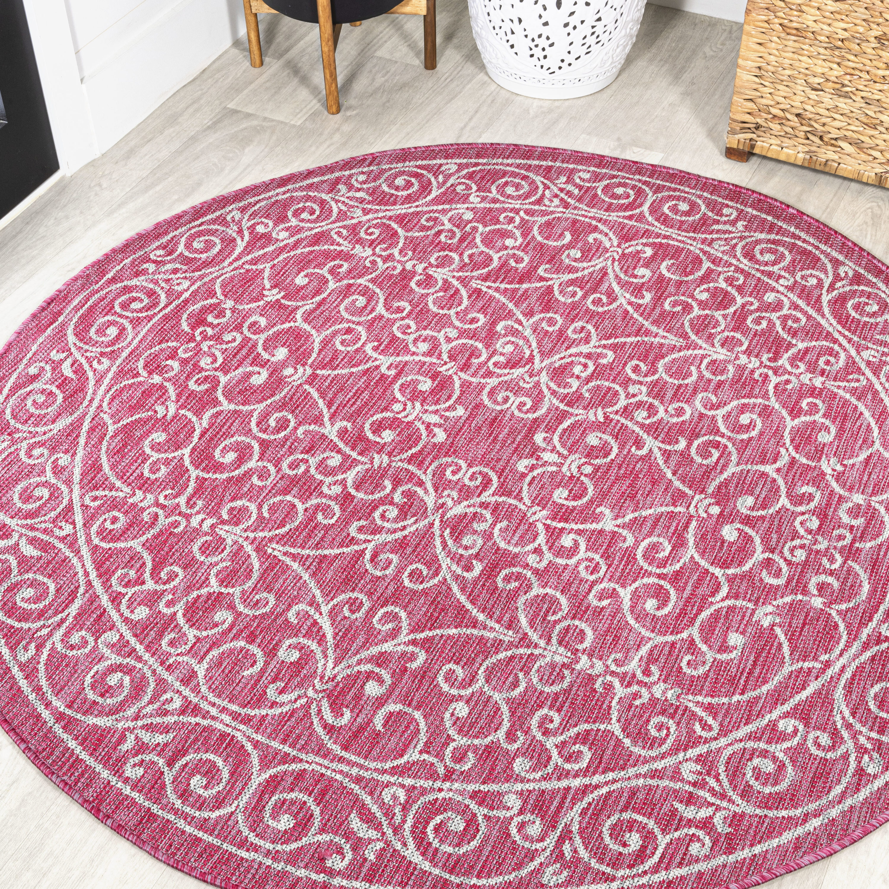 JONATHAN  Y SMB106J-5R Santa Monica Charleston Filigree Textured Weave 5 x 5 (ft) Loomed Polypropylene Fuchsia/Light Gray Round Indoor/Outdoor Geometric Coastal Area rug