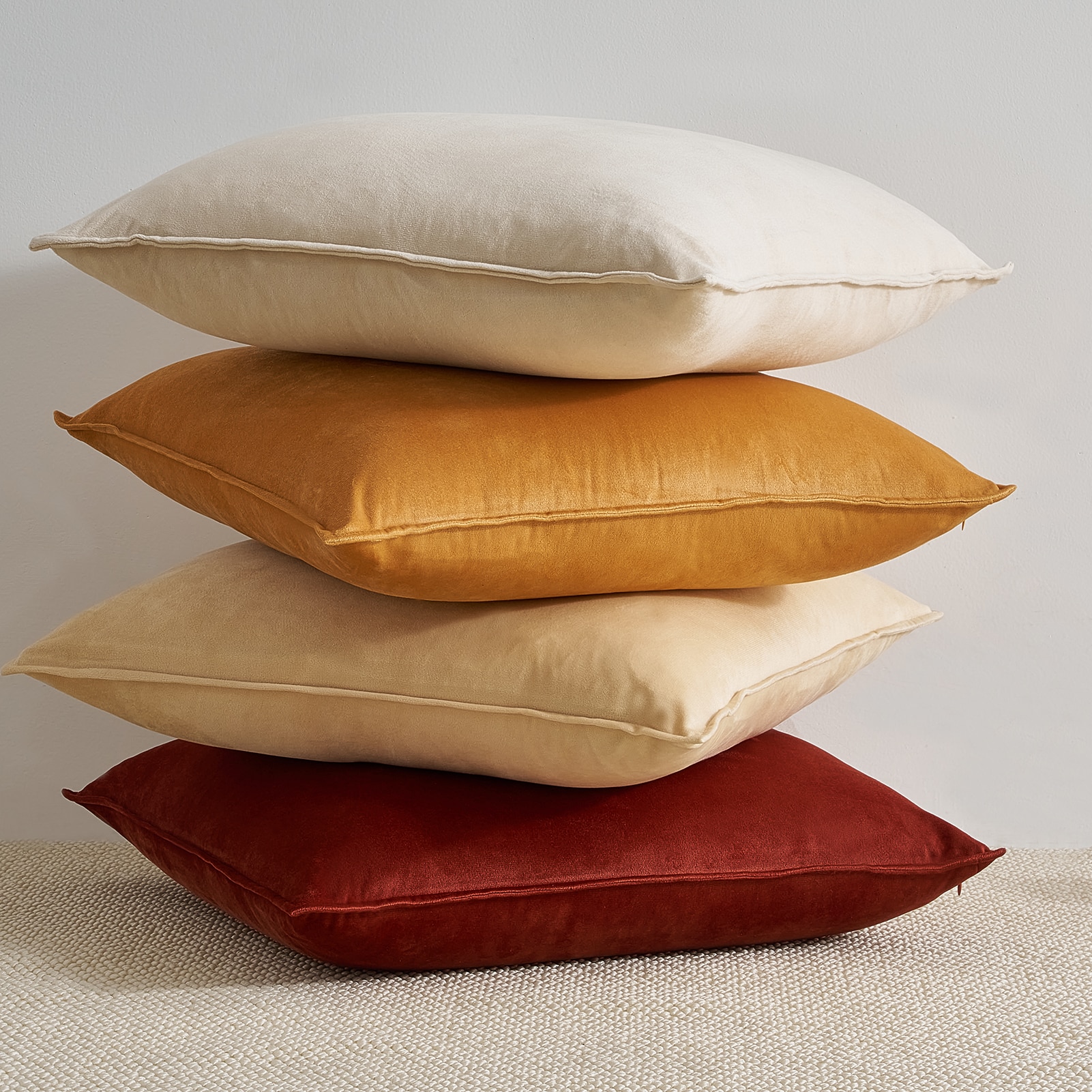 Topfinel 4 -Pack 18-in Square Orange and White Velvet Gradient Throw Pillow Cover