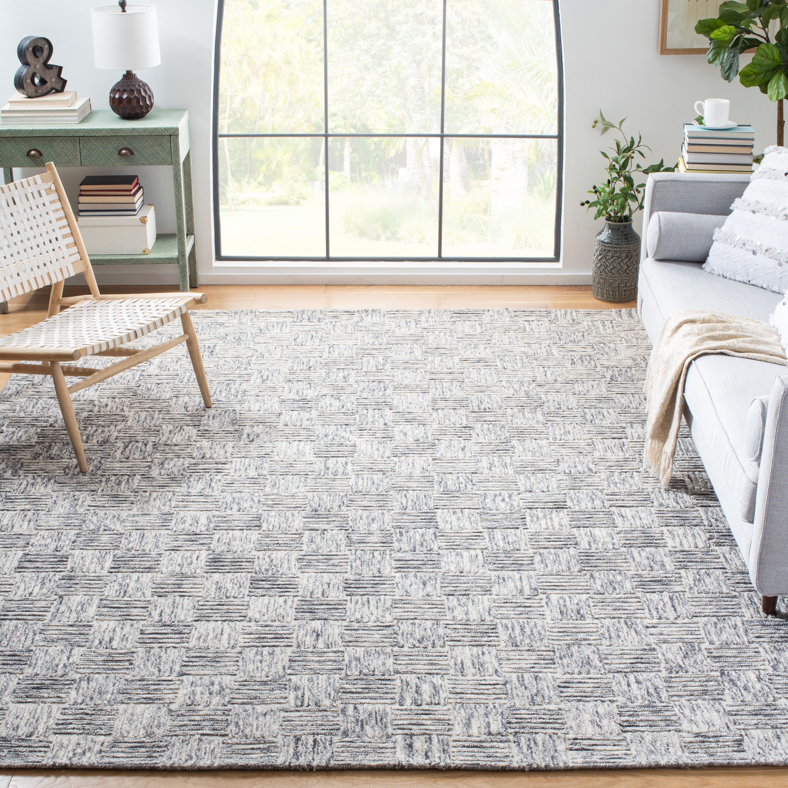 Gray Hand-Tufted Wool Rectangular Area Rug 5' x 8'