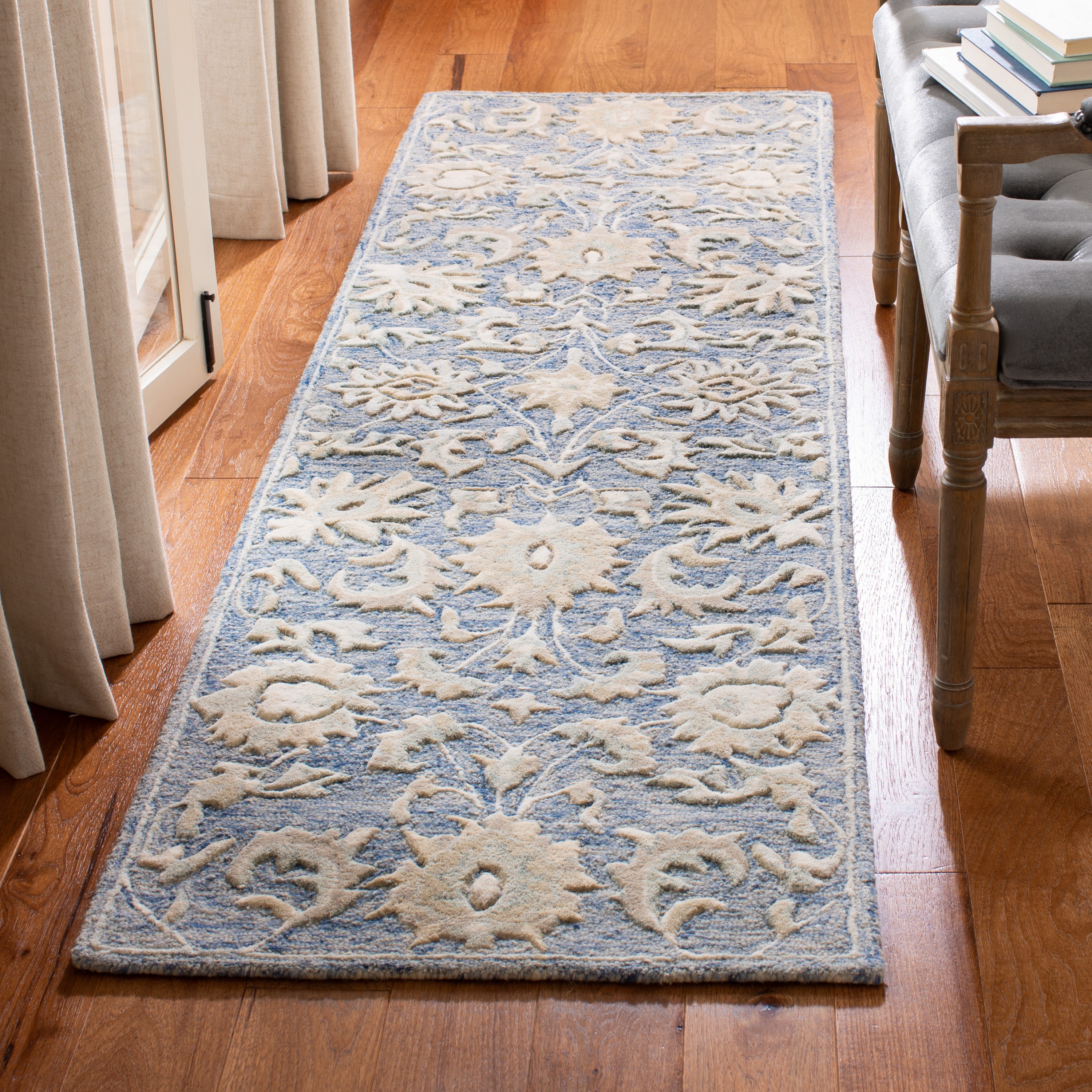 Safavieh GLM624M-28 Glamour Delphi 2 x 8 (ft) Tufted Wool Blue/Beige Rectangular Indoor Floral/Botanical Farmhouse/Cottage Runner rug