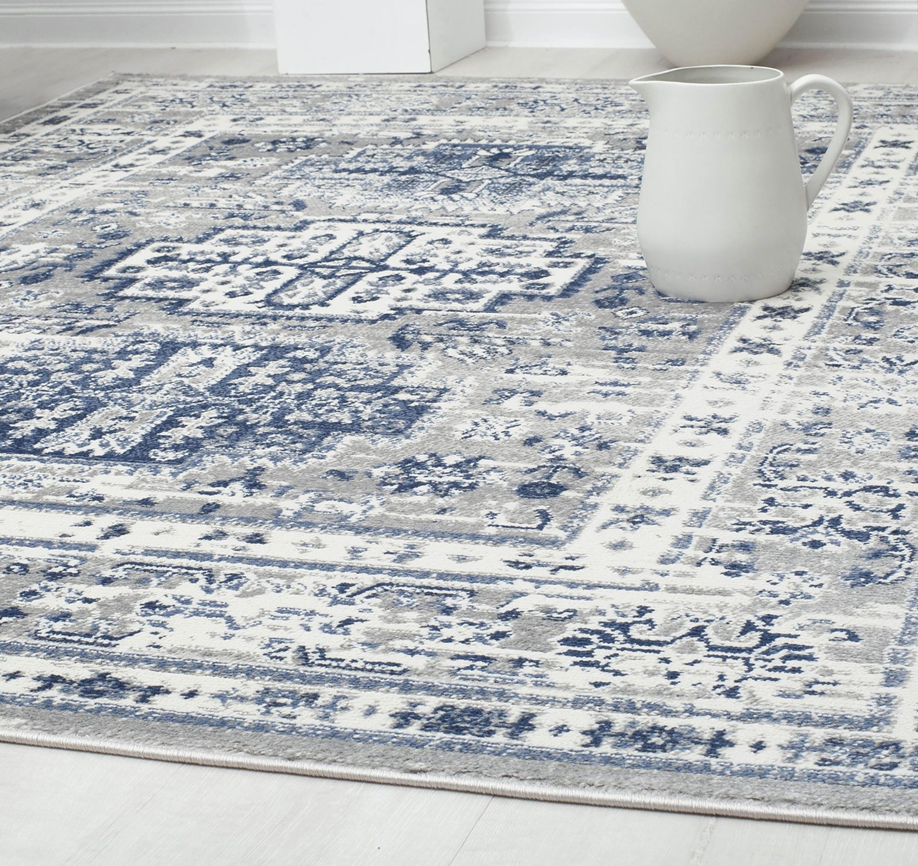 Gray and Navy Floral Synthetic Area Rug, 5'3" x 7'