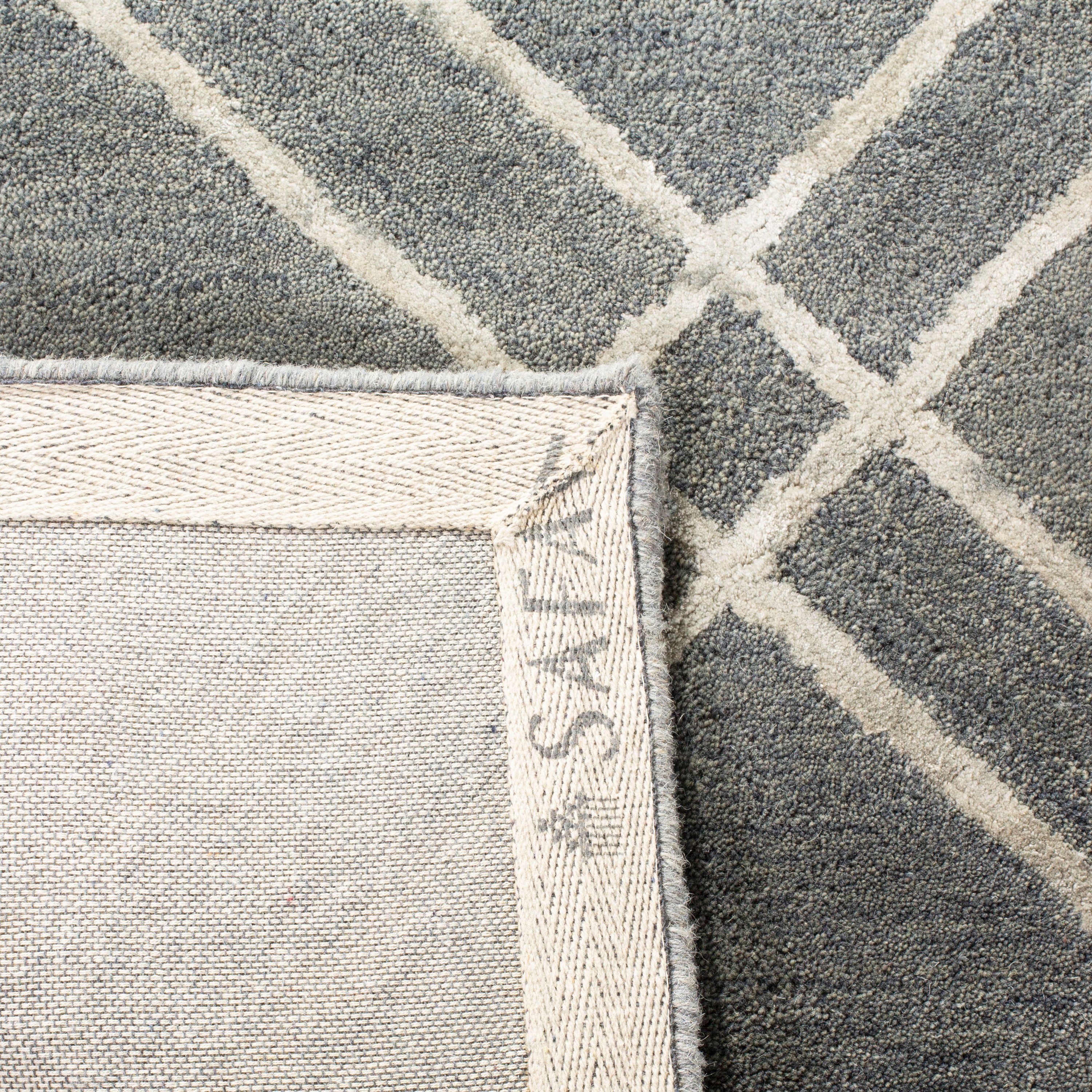 Safavieh HIM901F-3 rugs - View #4