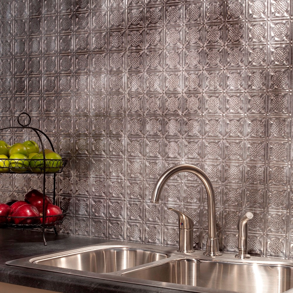 Fasade Traditional Style/Pattern 1 Decorative Vinyl 18in x 24in Backsplash Panel in Crosshatch Silver (5 Pack)