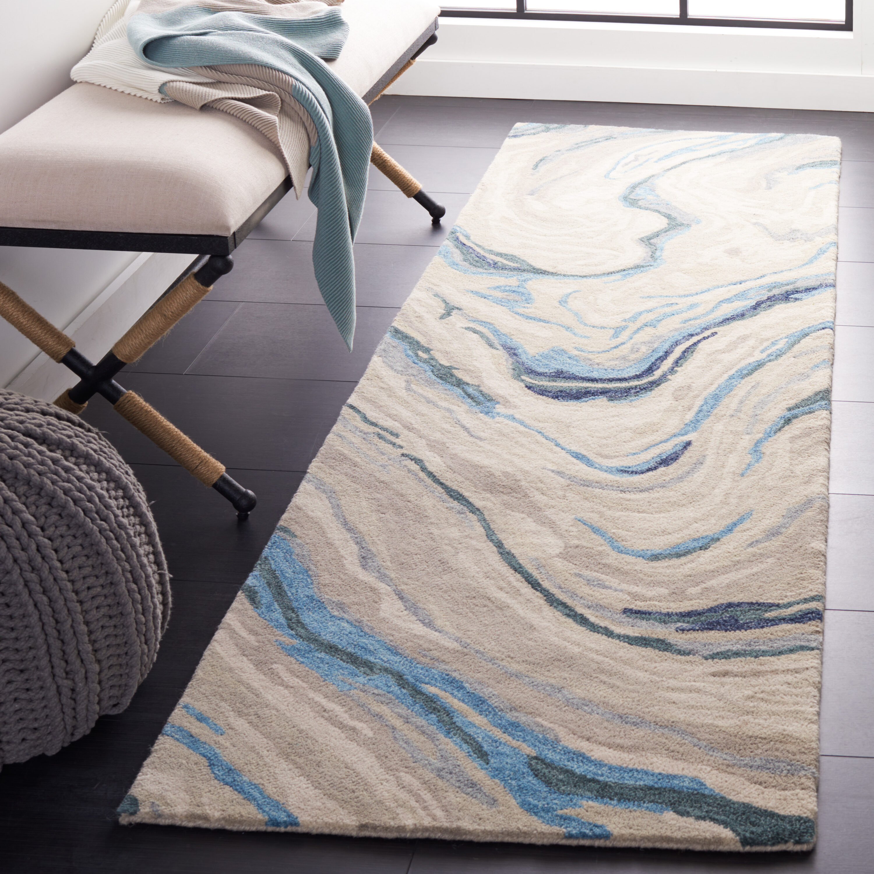  Soho 675 Blue/Beige Contemporary 2ft-3in x 8ft Runner Rug
