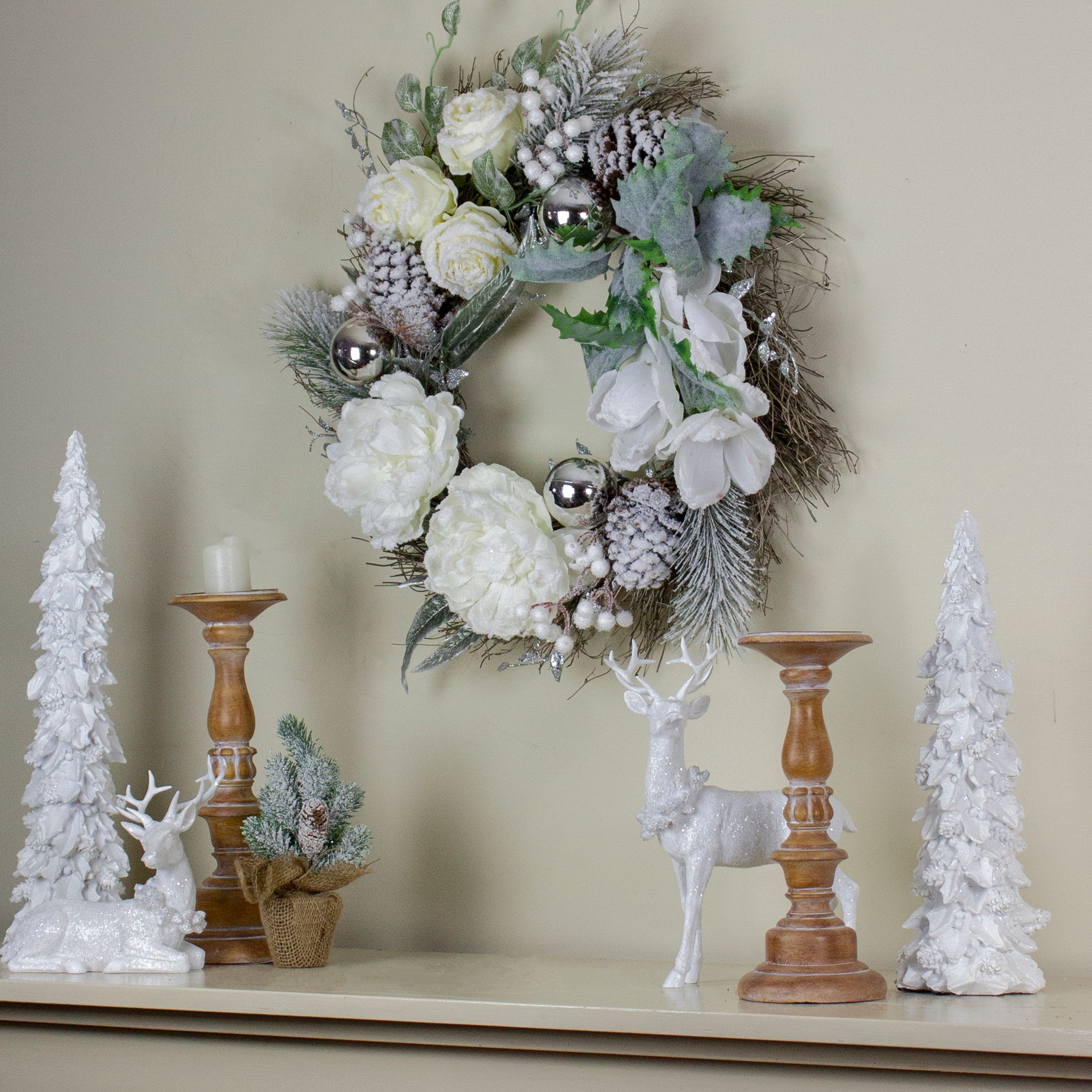 Northlight 33532679 Artificial-Christmas-Wreaths - View #3