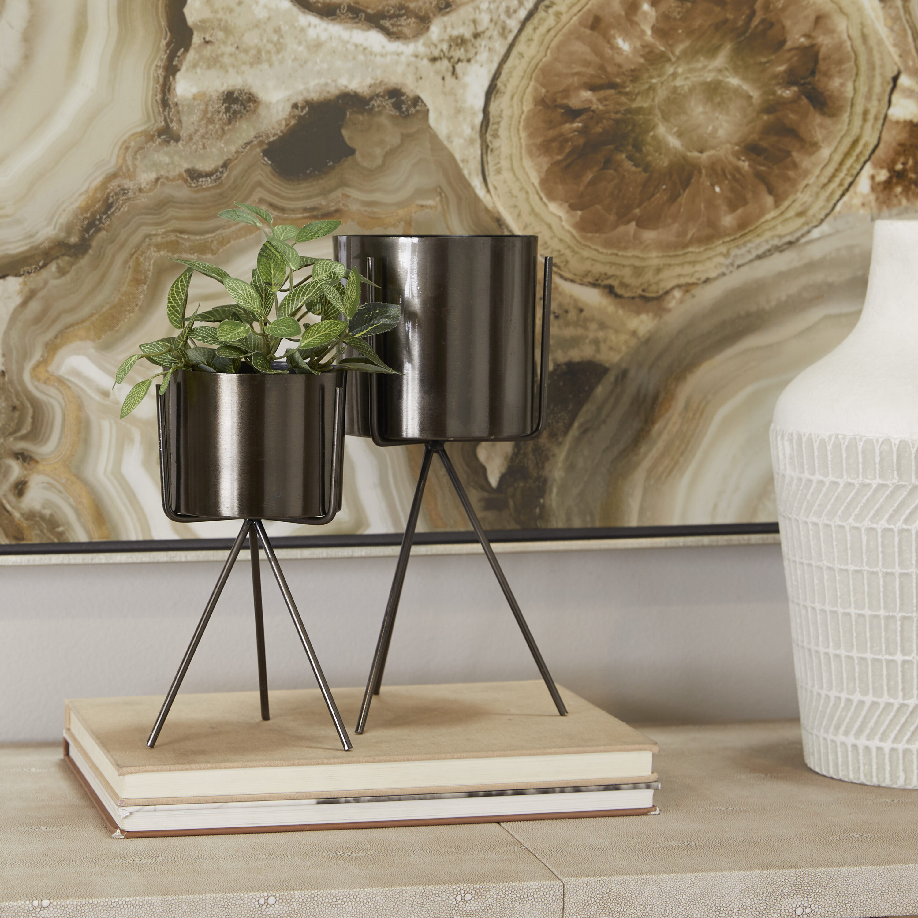 Grayson Lane 34167 2 -Pack Round 5.0-Inches W Small Gray Metal Contemporary/Modern Indoor Planter Stand Included