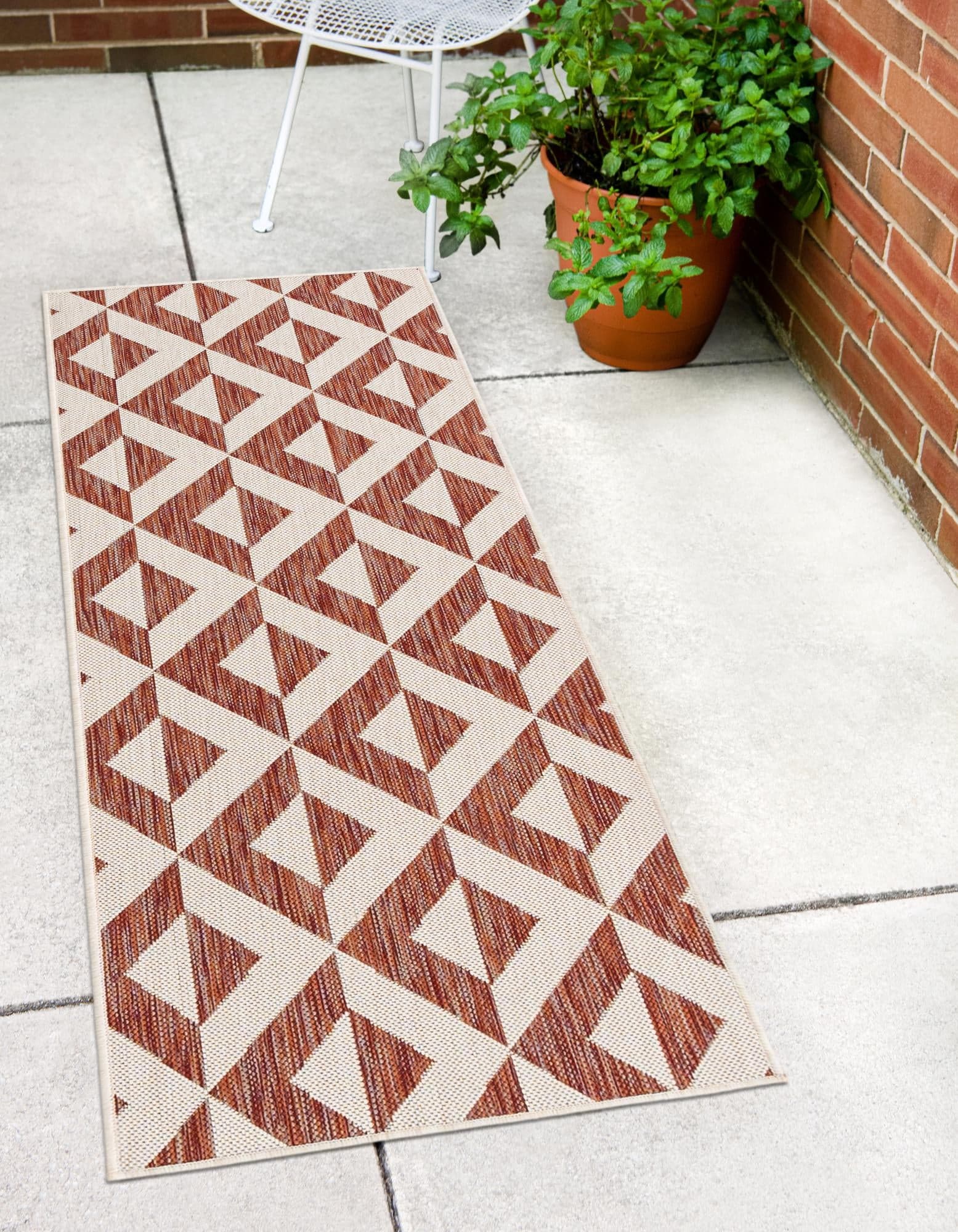 Unique Loom 3152514 Jill Zarin Outdoor 2 x 6 (ft) Loomed Polypropylene Rust Red Rectangular Indoor/Outdoor Geometric Runner rug