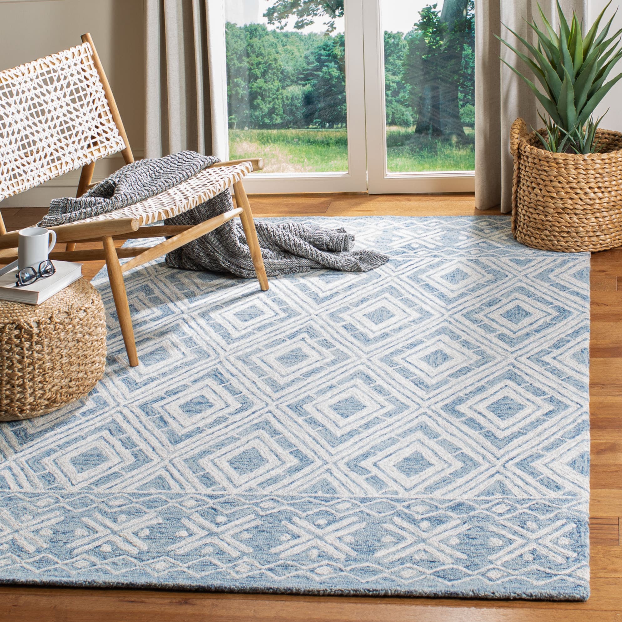  Micro-Loop 646 Blue/Ivory Bohemian 5ft x 8ft Medium Rectangle Rug
