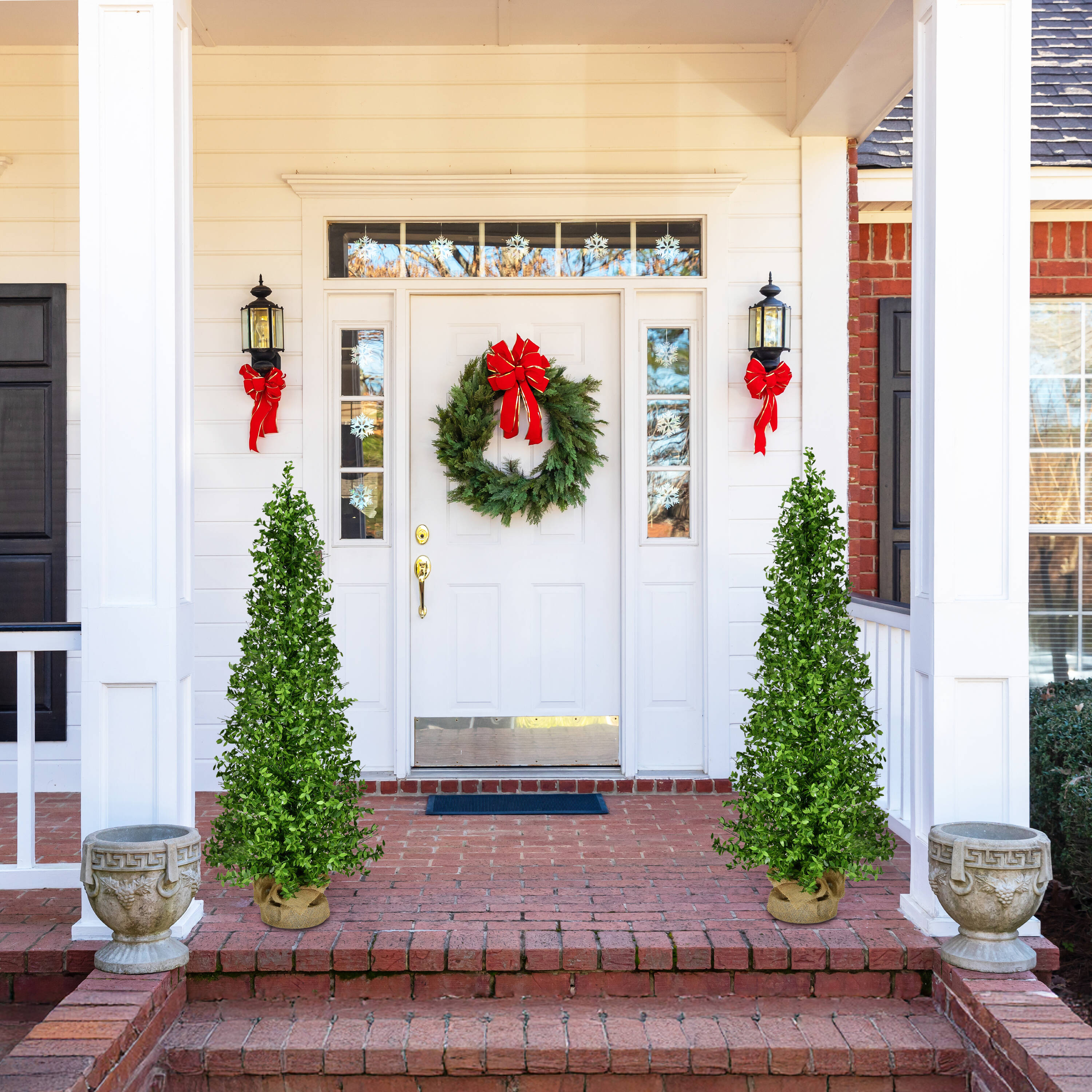 Fraser Hill Farm FFBXPT036-0GR/S2 Artificial-Christmas-Trees - View #3