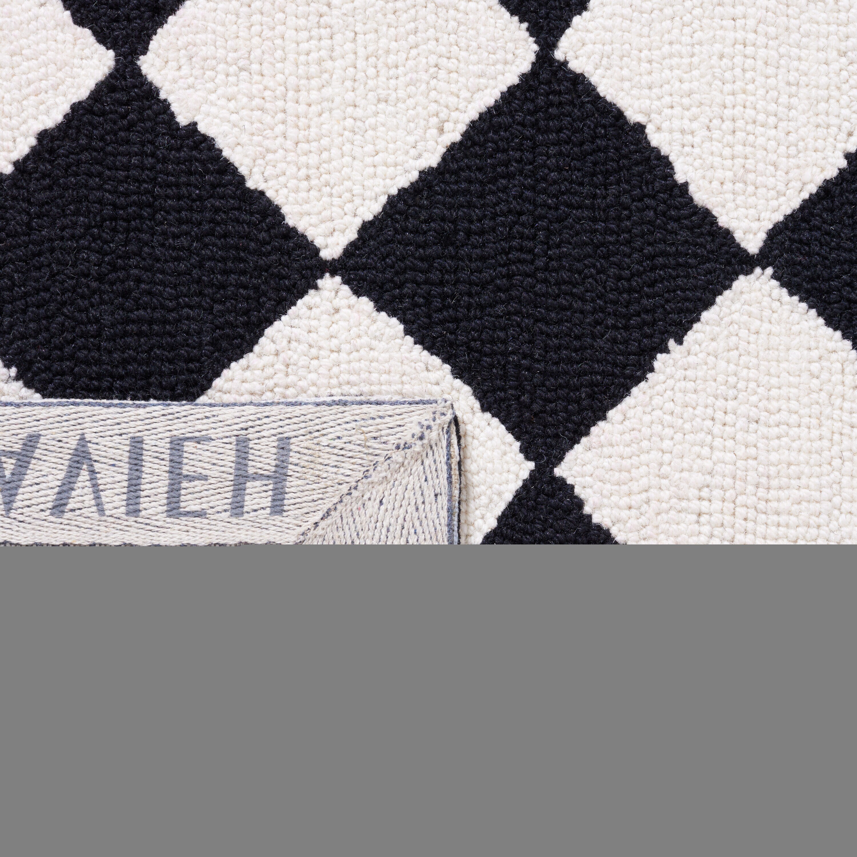 Safavieh HK711A-5 rugs - View #3