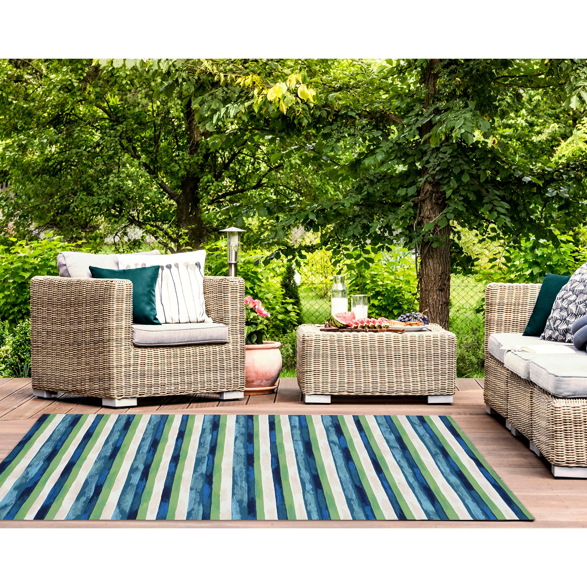 Liora Manne VCF80431303 Visions II 8 x 10 (ft) Polyester Cool Rectangular Indoor/Outdoor Stripe Bohemian/Eclectic Area rug