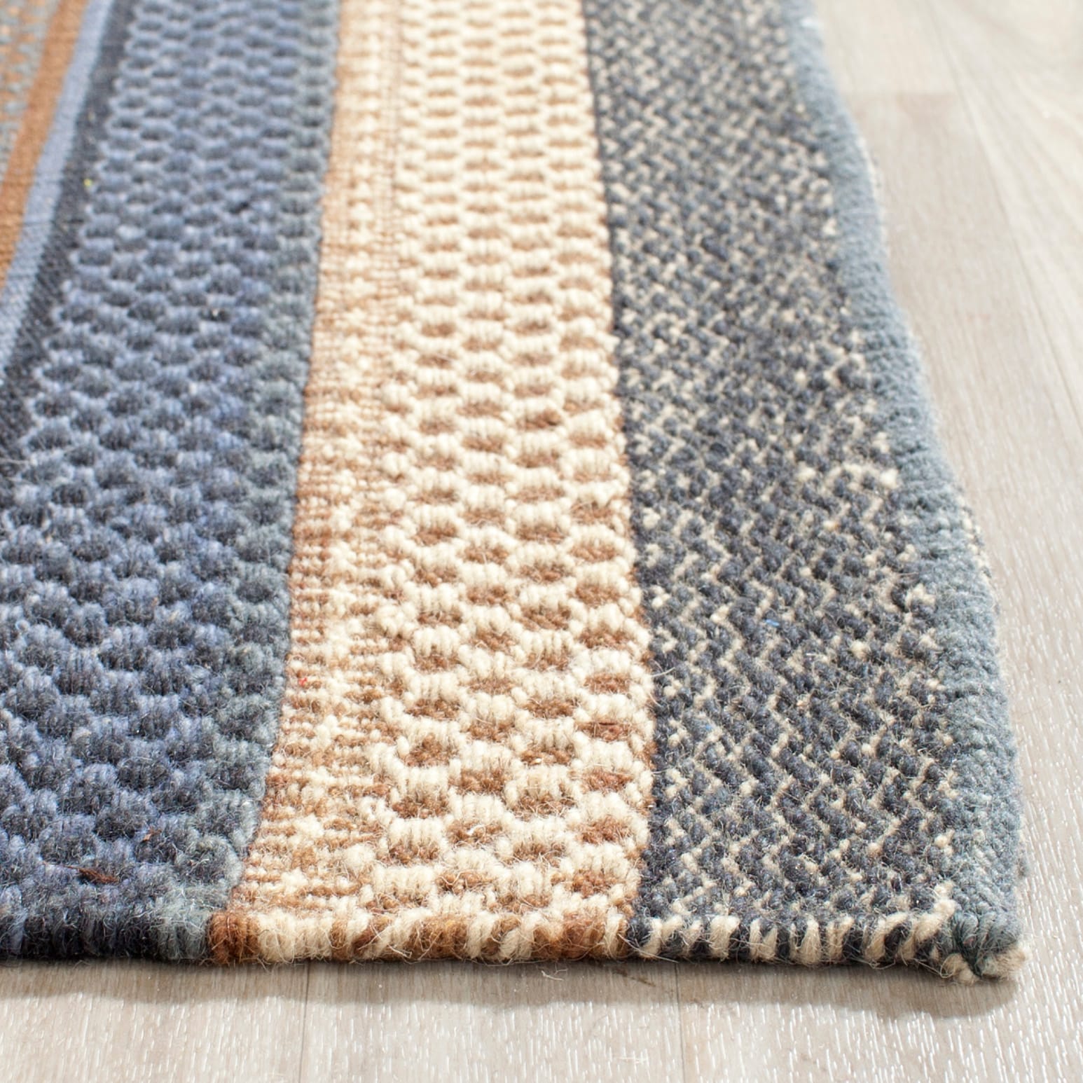 Safavieh KLM951A-4 rugs - View #3