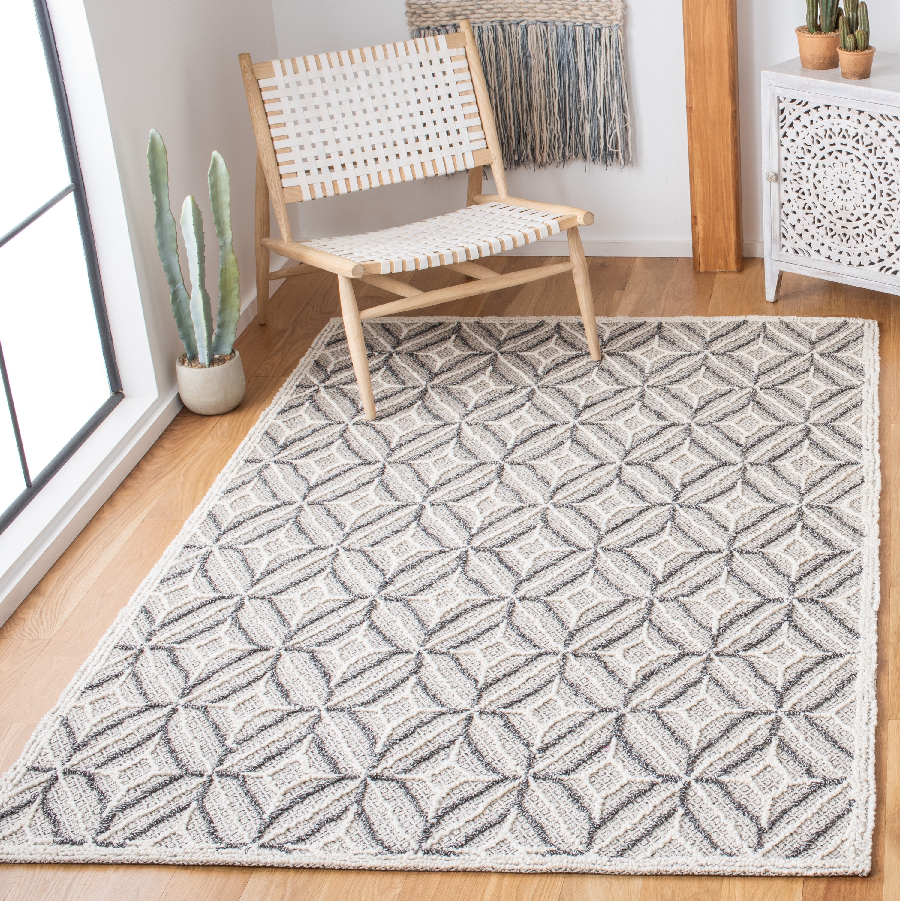 Safavieh TRC212F-3 Trace Tikvah 3 x 5 (ft) Tufted Wool Gray/Black Rectangular Indoor Geometric Bohemian/Eclectic Throw rug