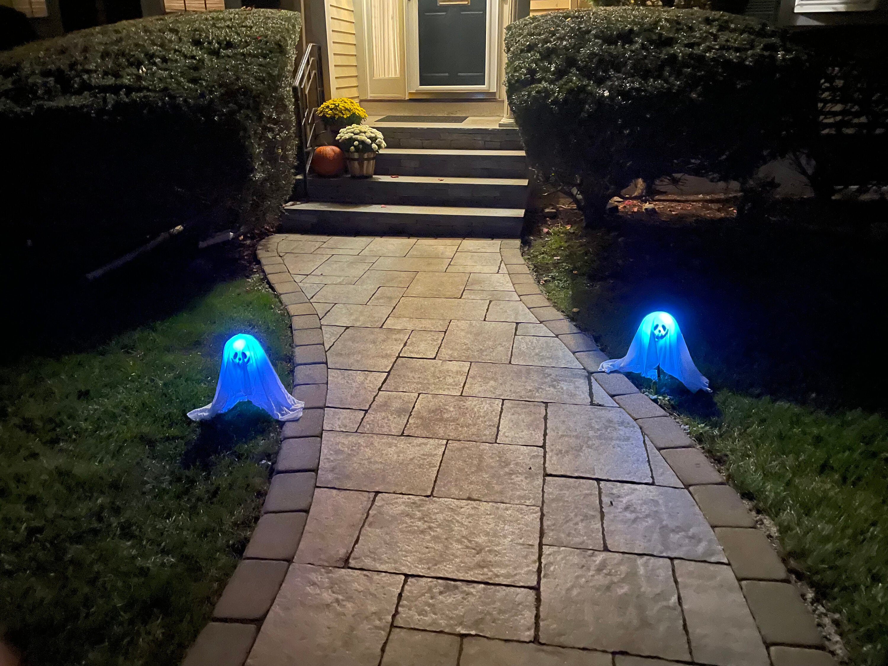 Worth Imports 4379 Outdoor-Halloween-Decor - View #2