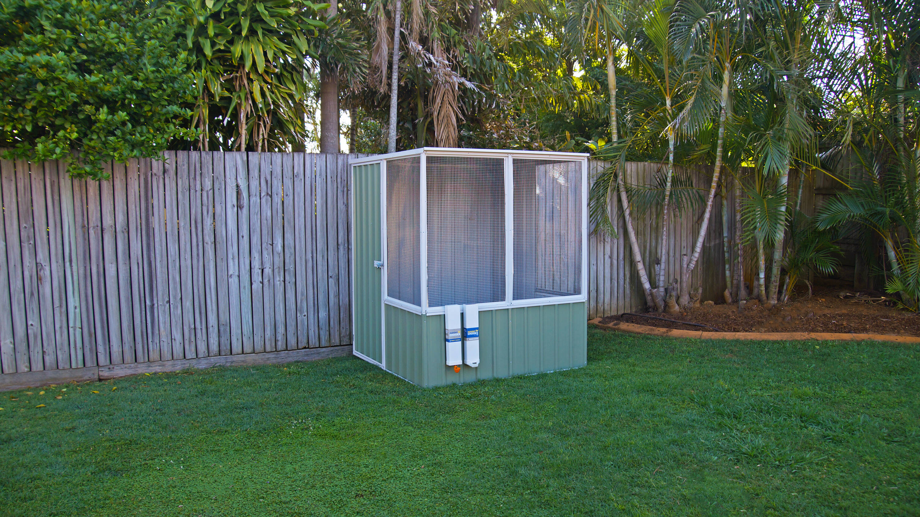 ABSCO AB1201 Chicken-Coops-Rabbit-Hutches - View #2