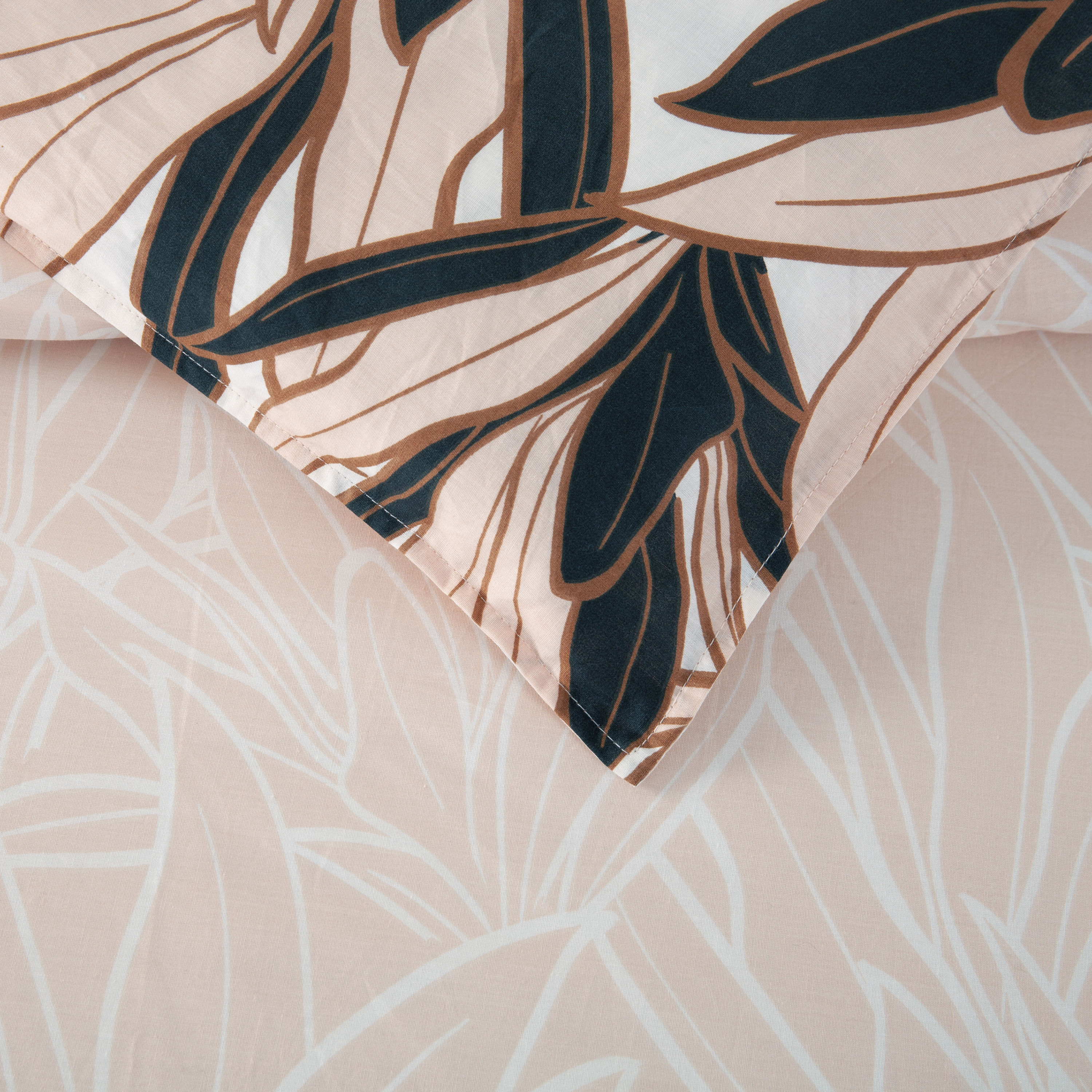 Makers Collective A032920BKJFS bedding - View #5