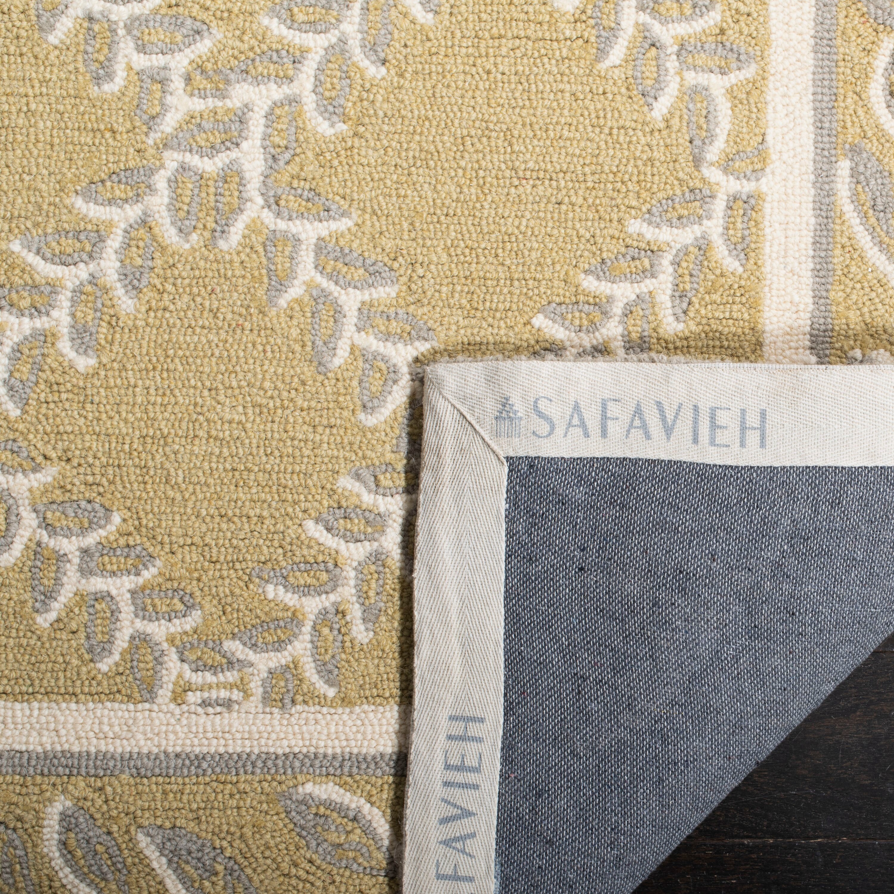 Safavieh HK230Y-5 rugs - View #4