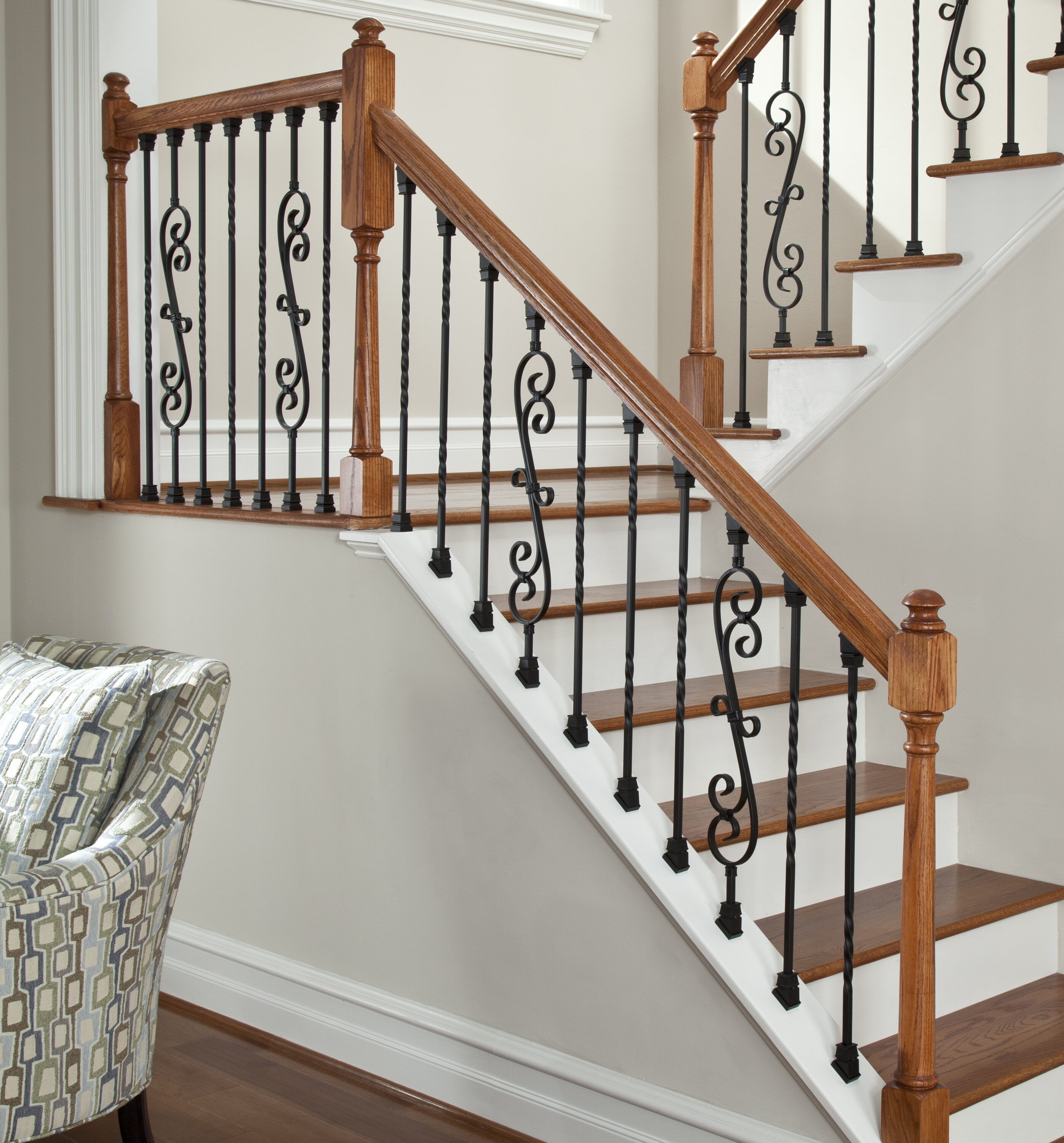 Crown Heritage 4583102FB30 Interior-Stairpart-Balusters - View #4