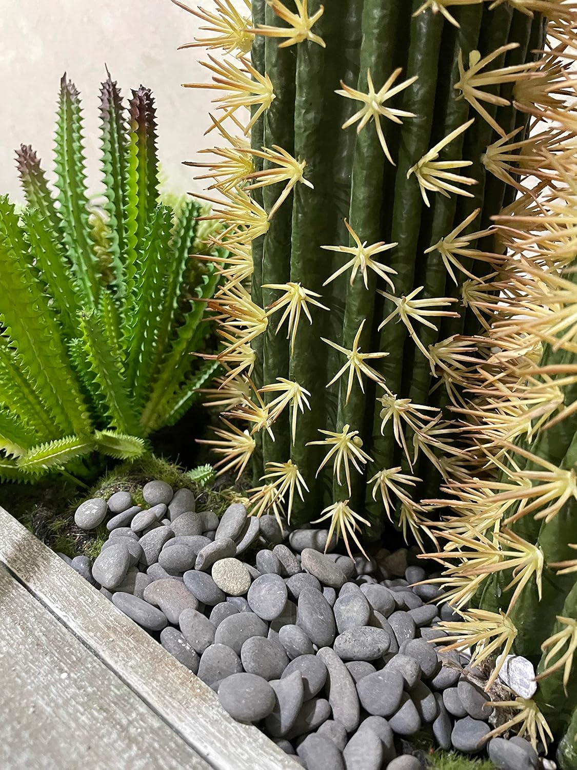 CJGQ Black Rock 18 lb River Rocks Pebbles for Plants Succulents ...