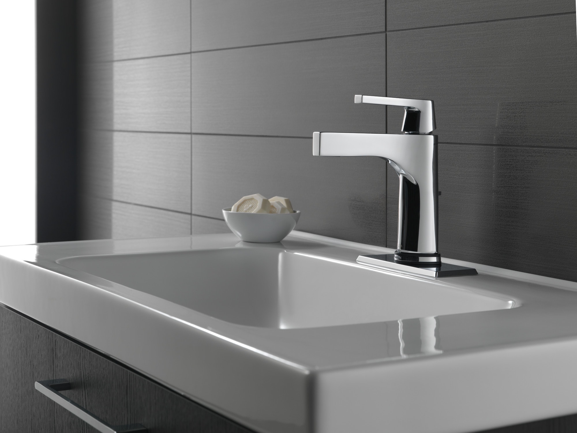 Delta 574T-DST Lavatory-Faucets - View #2