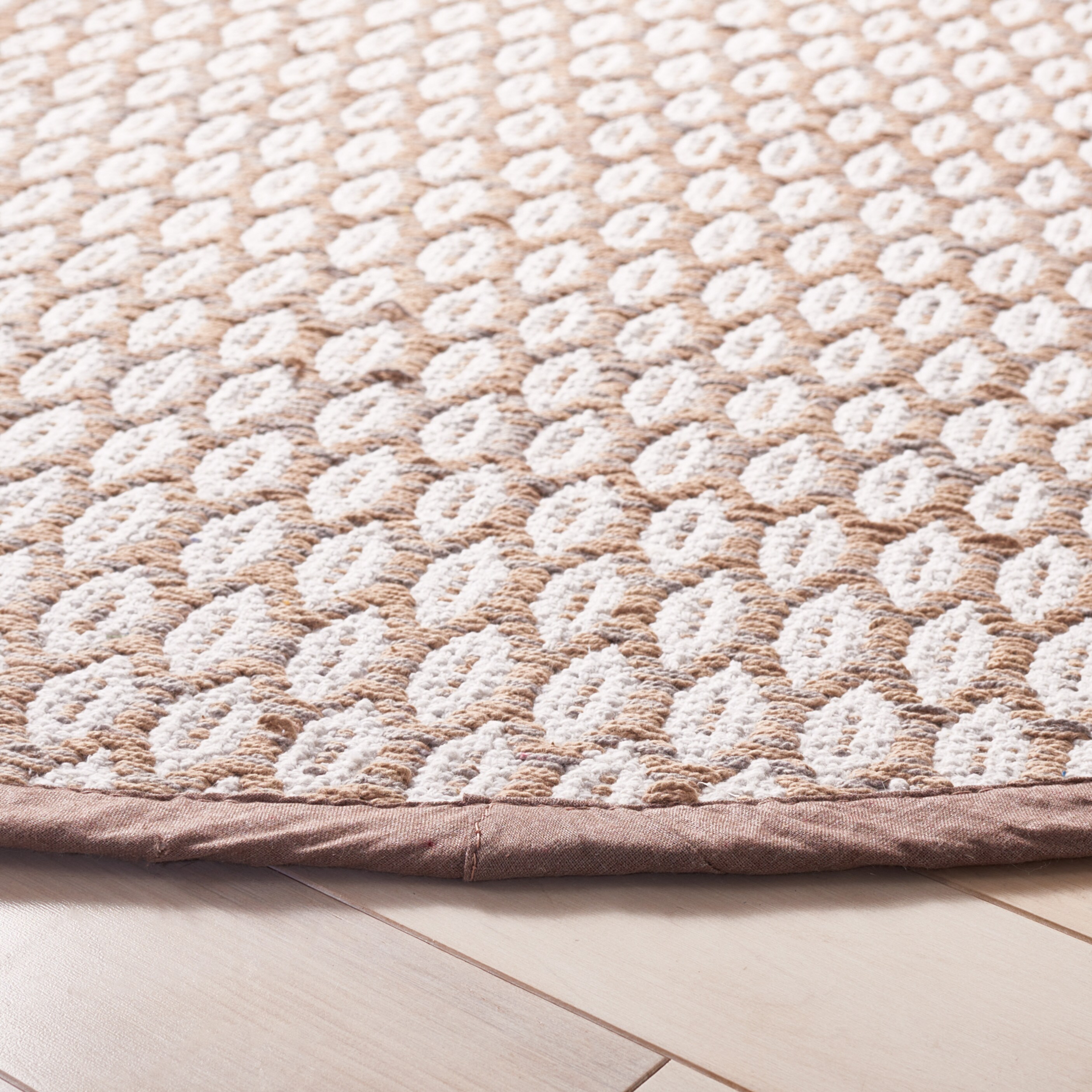 Safavieh MTK608R-28 rugs - View #3