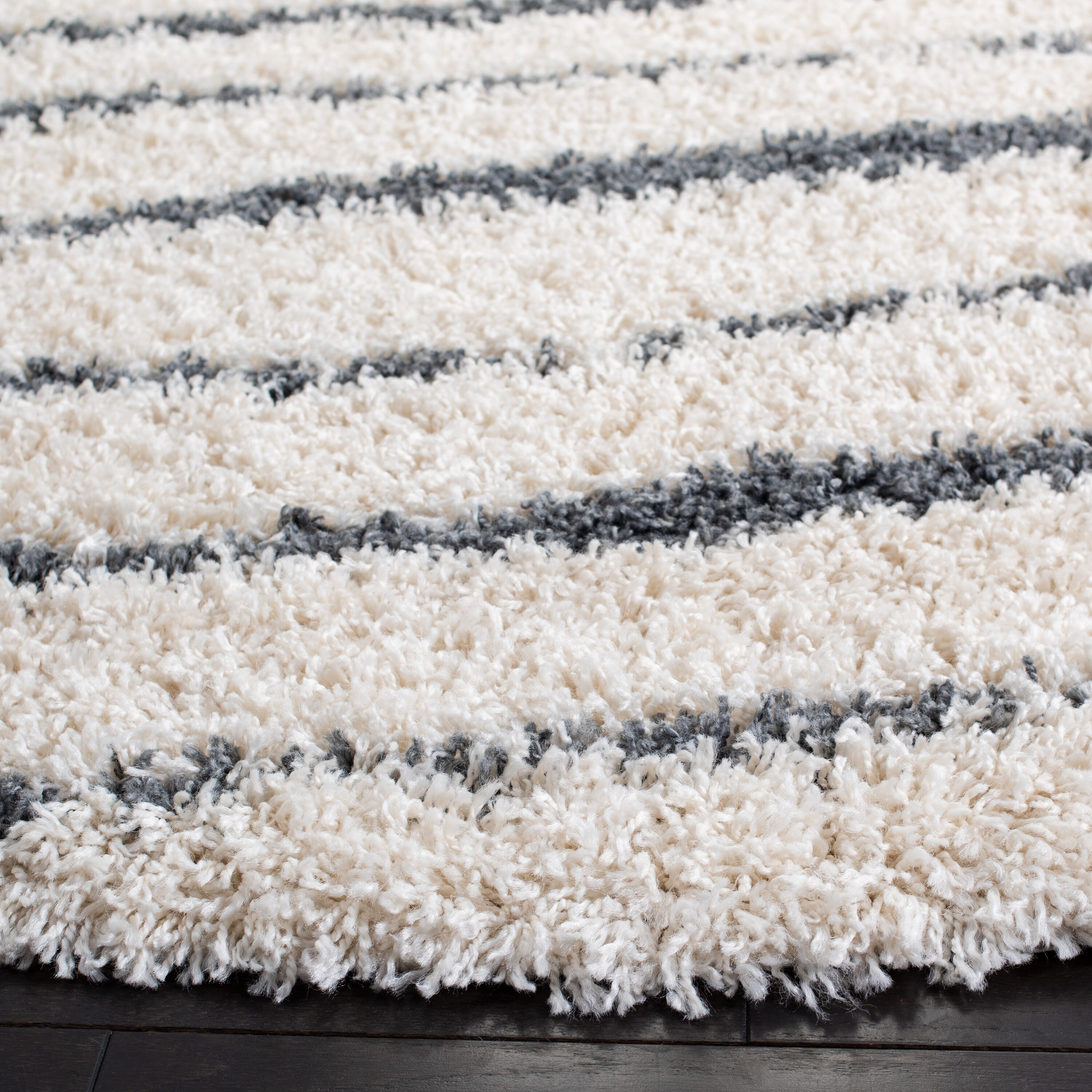 Safavieh VNS603B-5R rugs - View #3