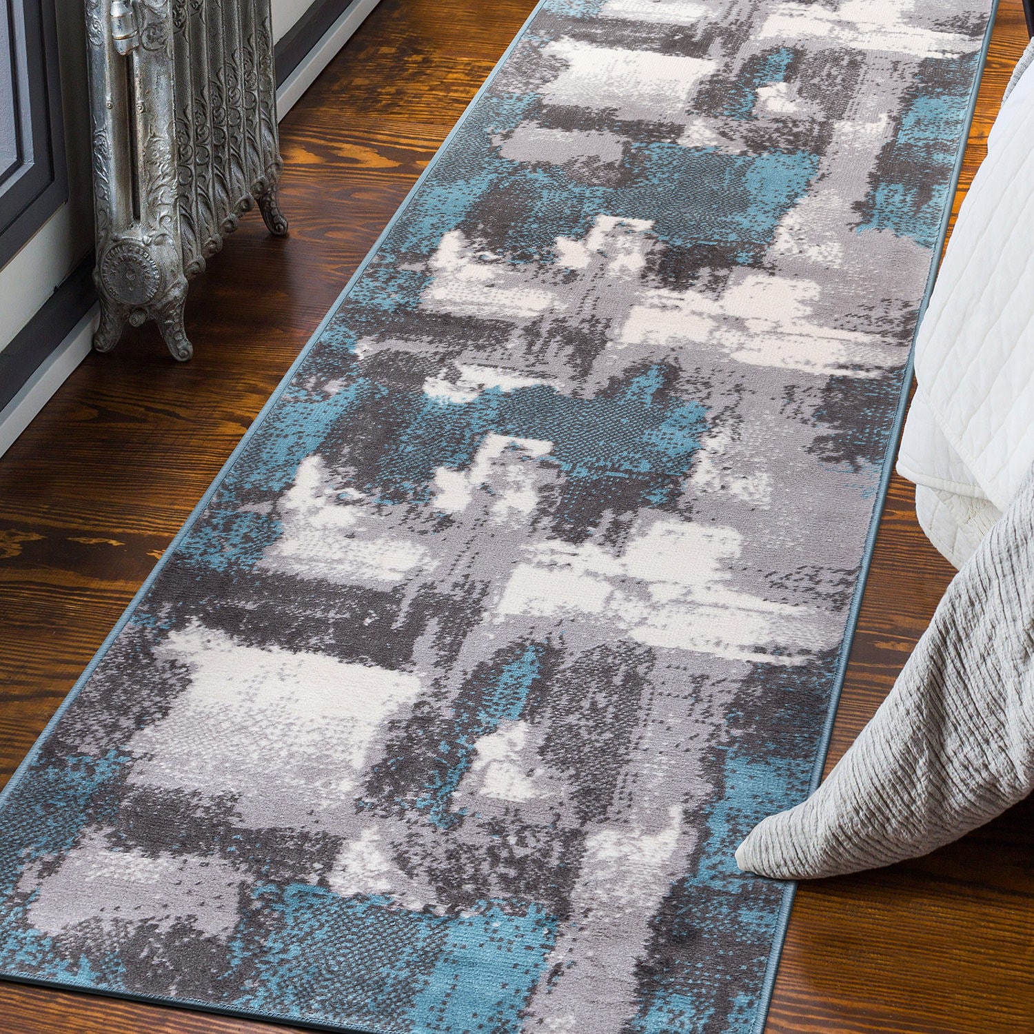 World Rug Gallery 2096BLUE2X7 2 x 7 (ft) Loomed Polypropylene Blue Rectangular Indoor Distressed/Overdyed Runner rug