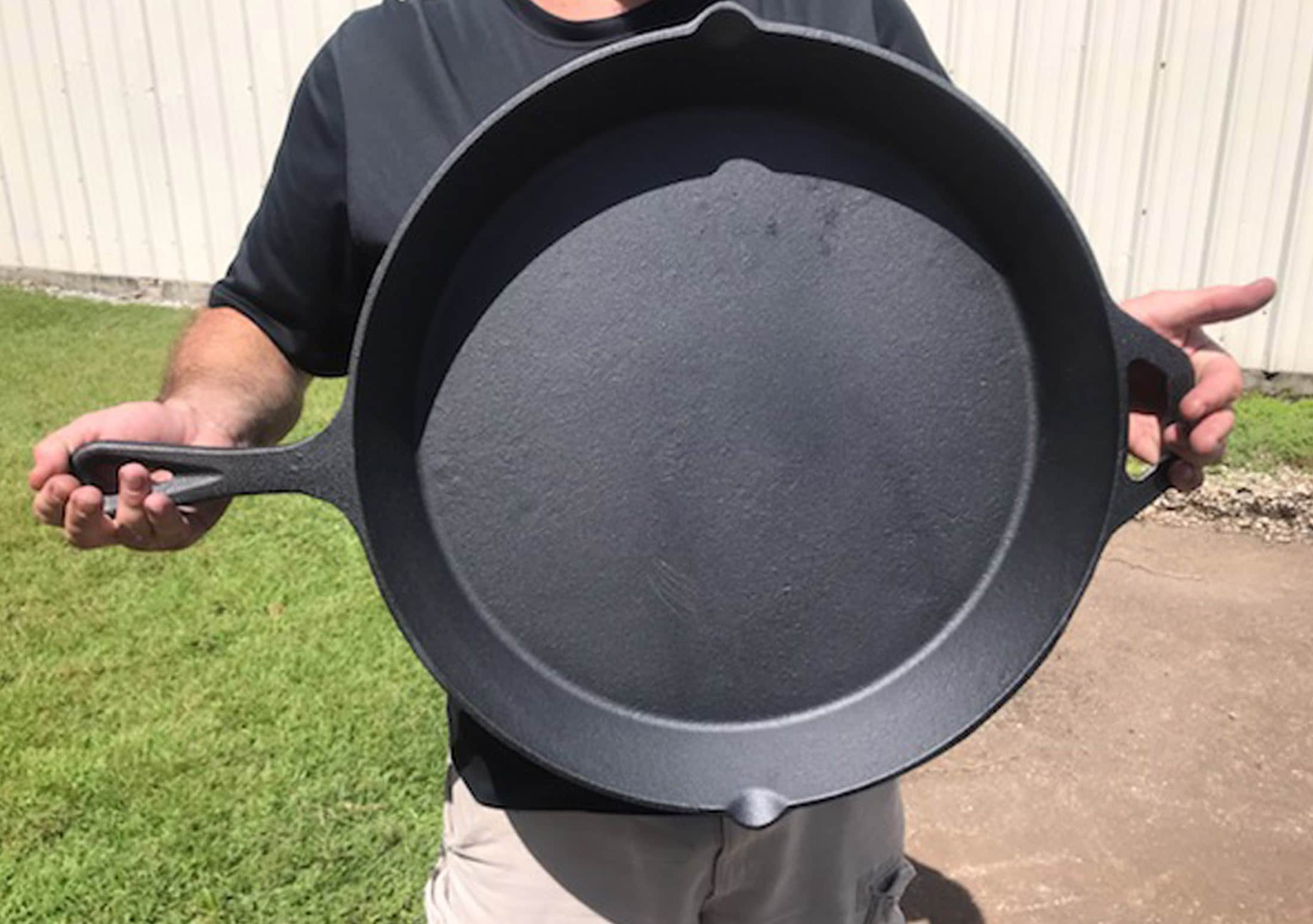12-Inch Cast Iron Skillet W/ Handle Hang-Hole Cooking Kitchen Outdoors  Camping
