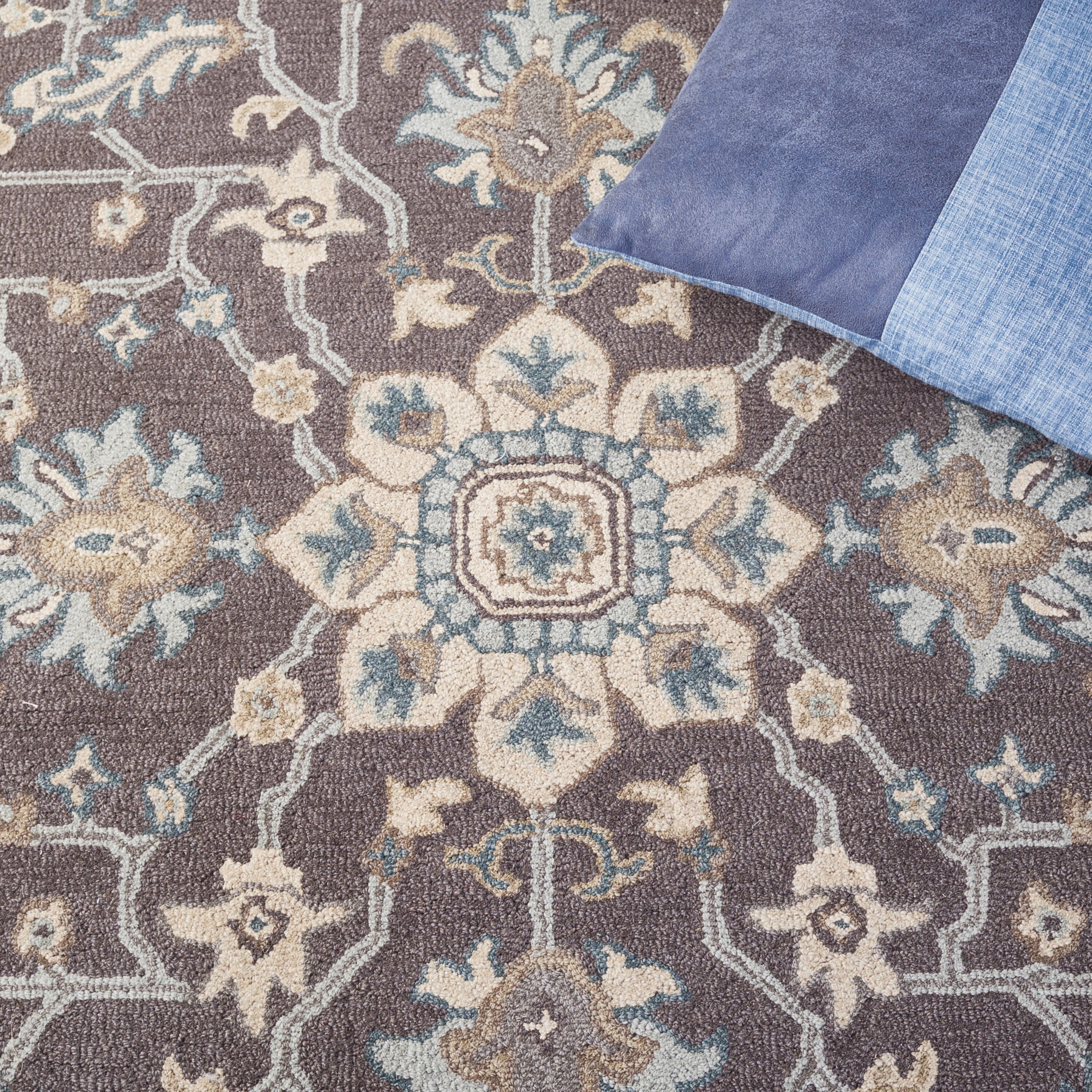 Gray Floral Hand-Tufted Wool 8' x 10' Area Rug