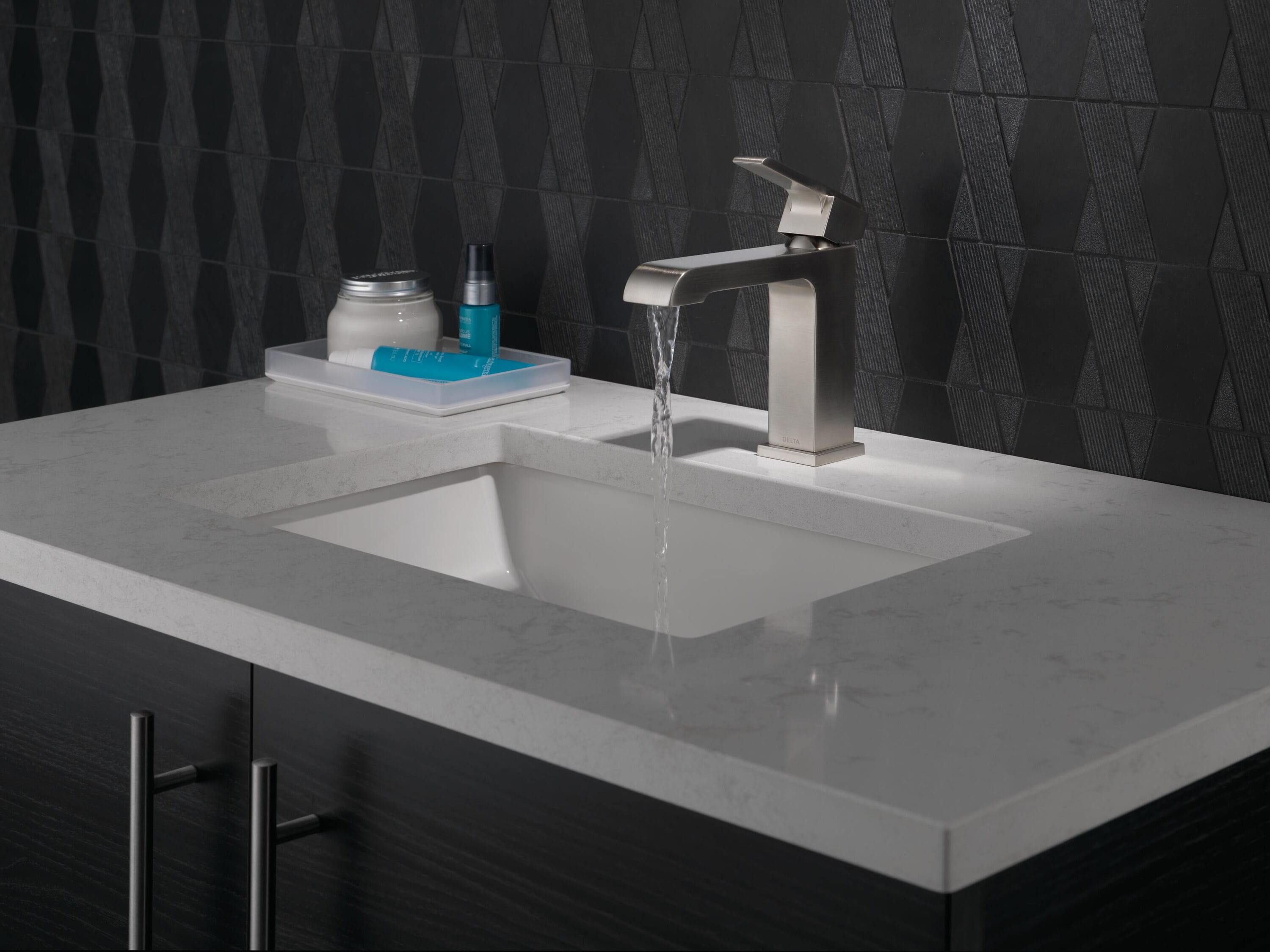 Delta 567LF-SSMPU Lavatory-Faucets - View #2