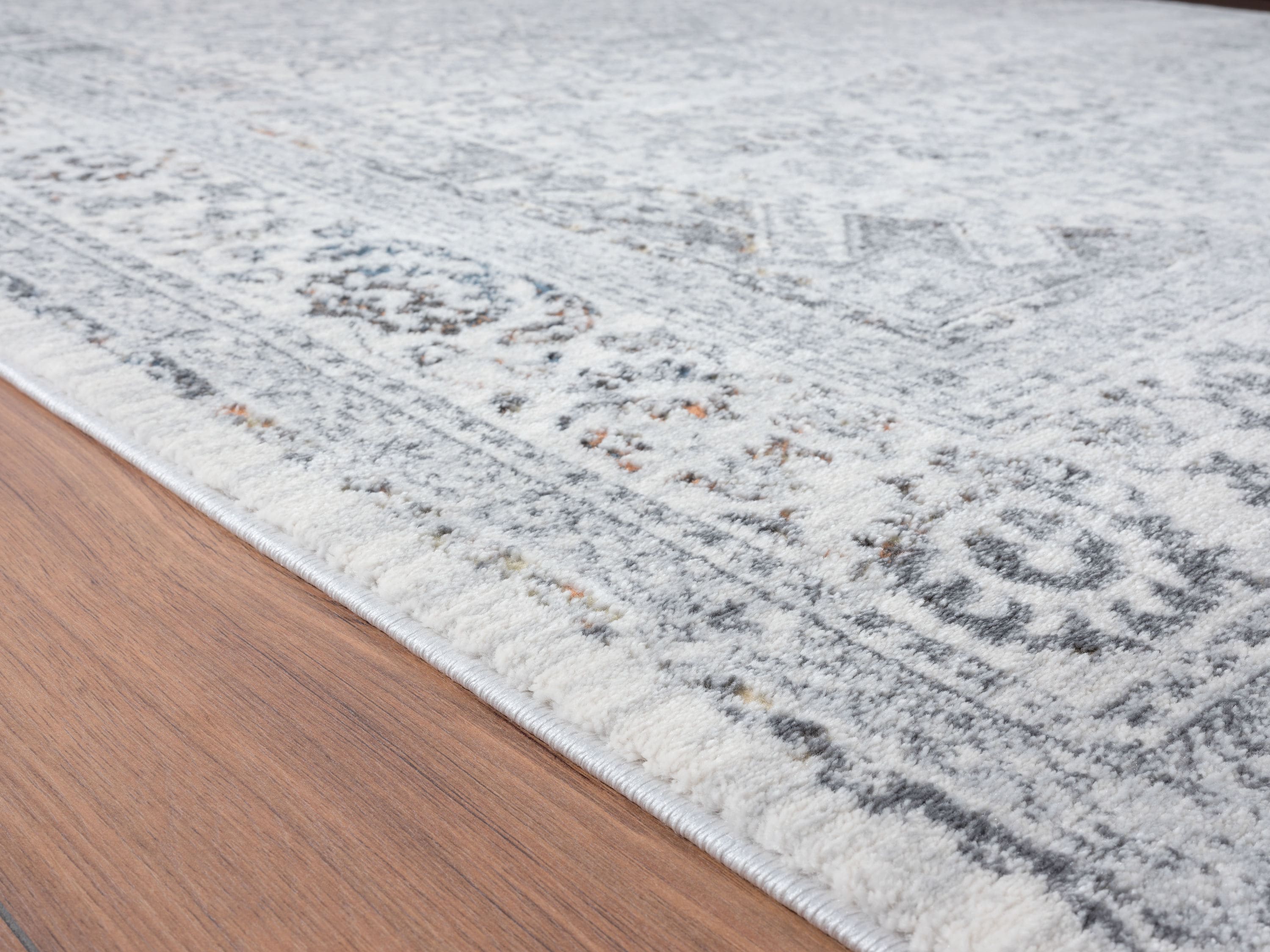 United Weavers Of America 2620 38075 1013 rugs - View #5
