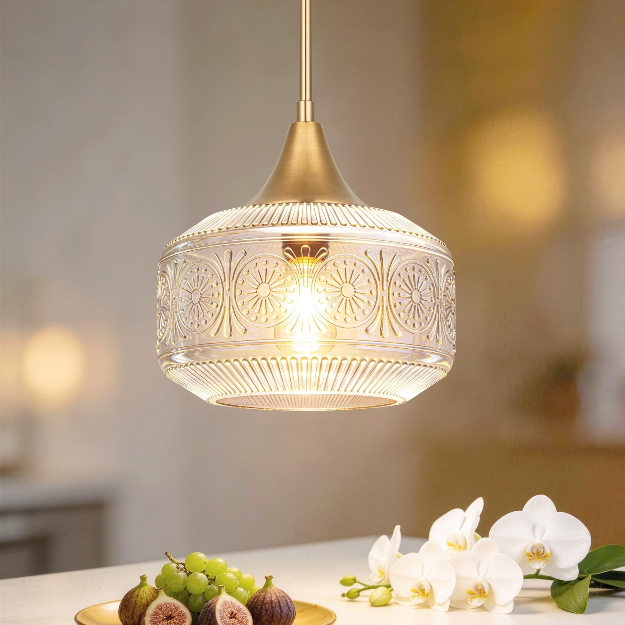 Oyezvary  9.25 Inch Vintage Gold Pendant Light with Clear Glass Shade Adjustable Height Ceiling or Hanging Fixture for Kitchen Island Bathroom 1 Piece