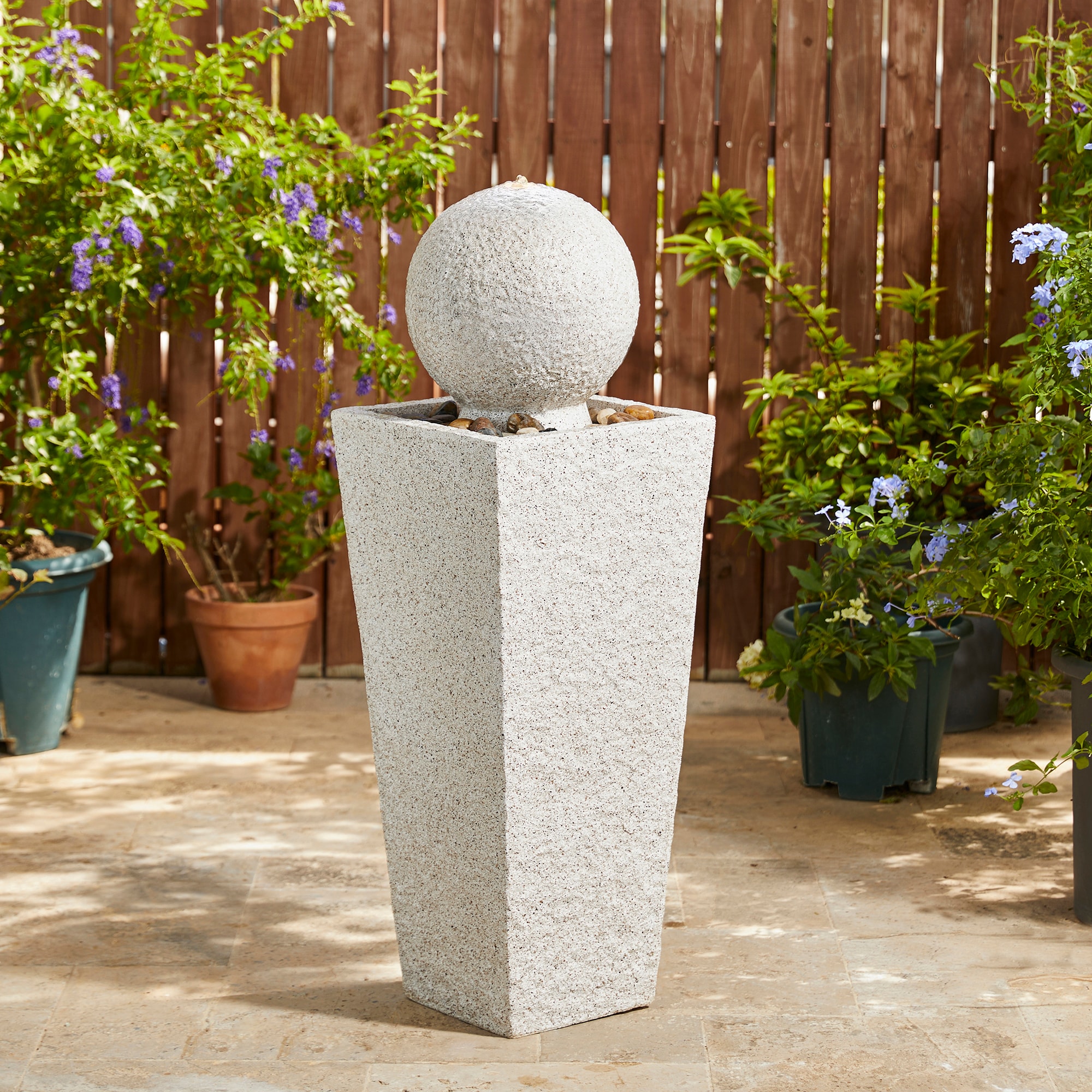 Glitzhome 2007300053 40.25-in H Resin Outdoor Fountain Statue Pump Included