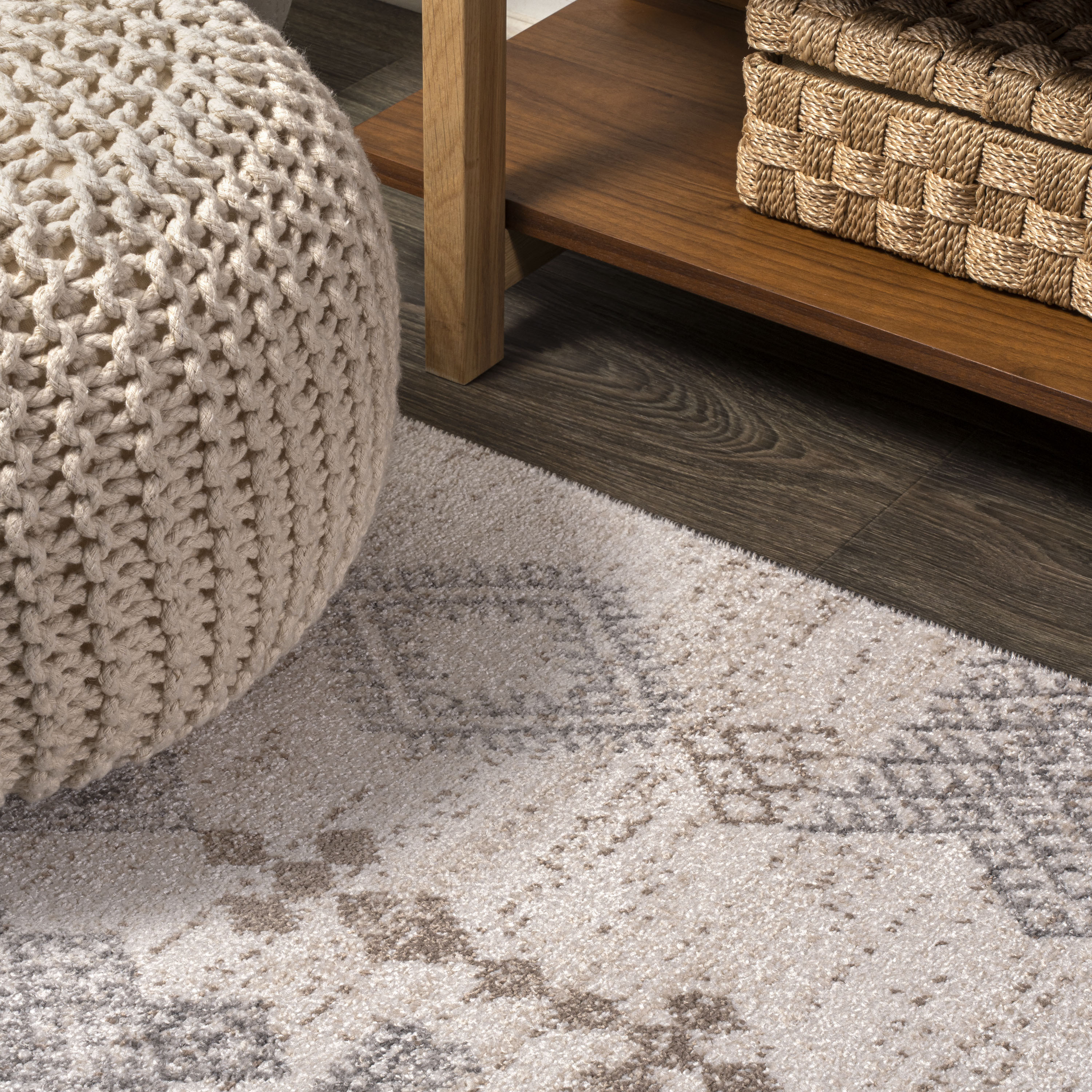 Gray Geometric Synthetic 2' x 10' Runner Rug