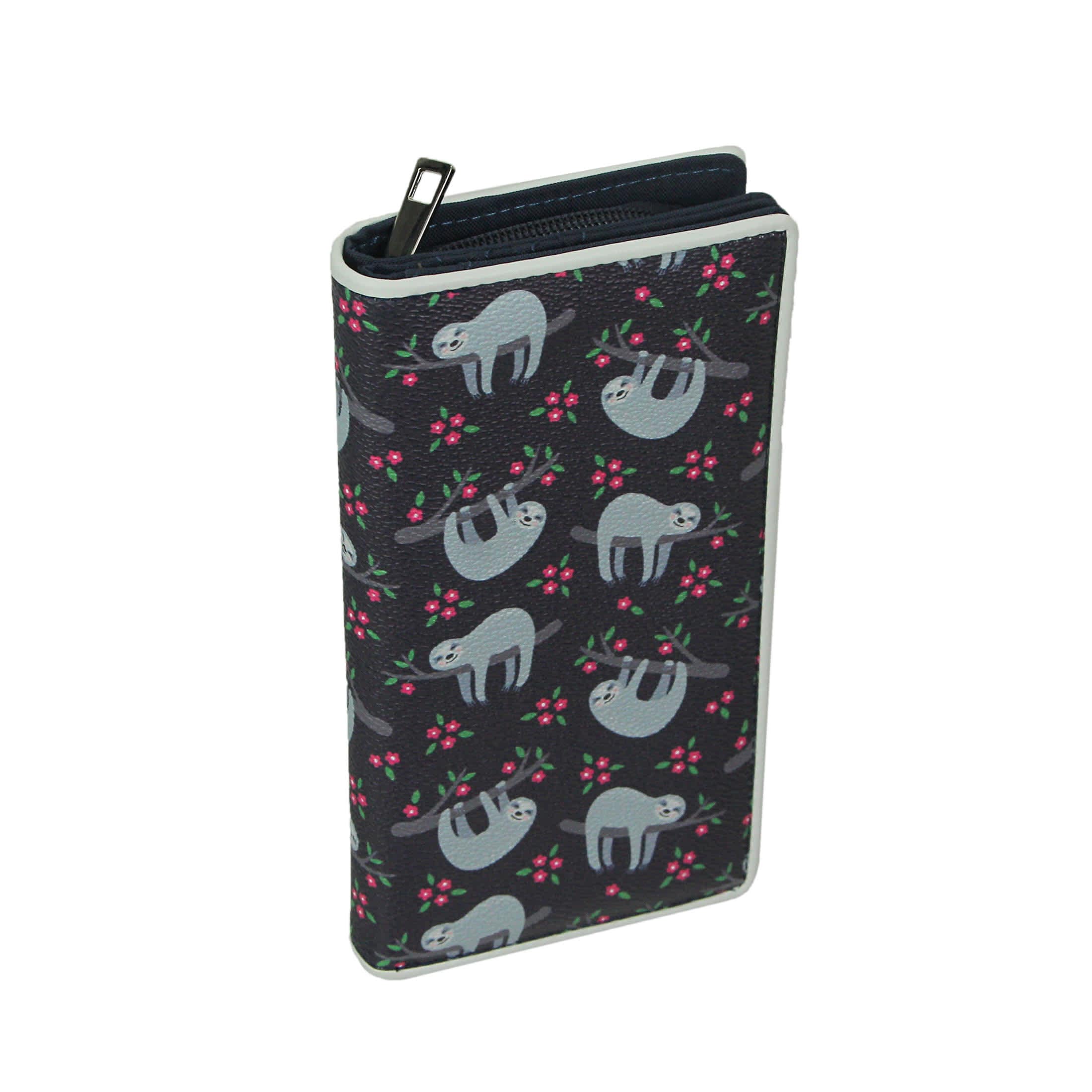 Things2Die4 CM-AH61867UB Take It Easy Happy Sloth Vinyl Novelty Wallet ID Holder Snap Fashion Wristlet